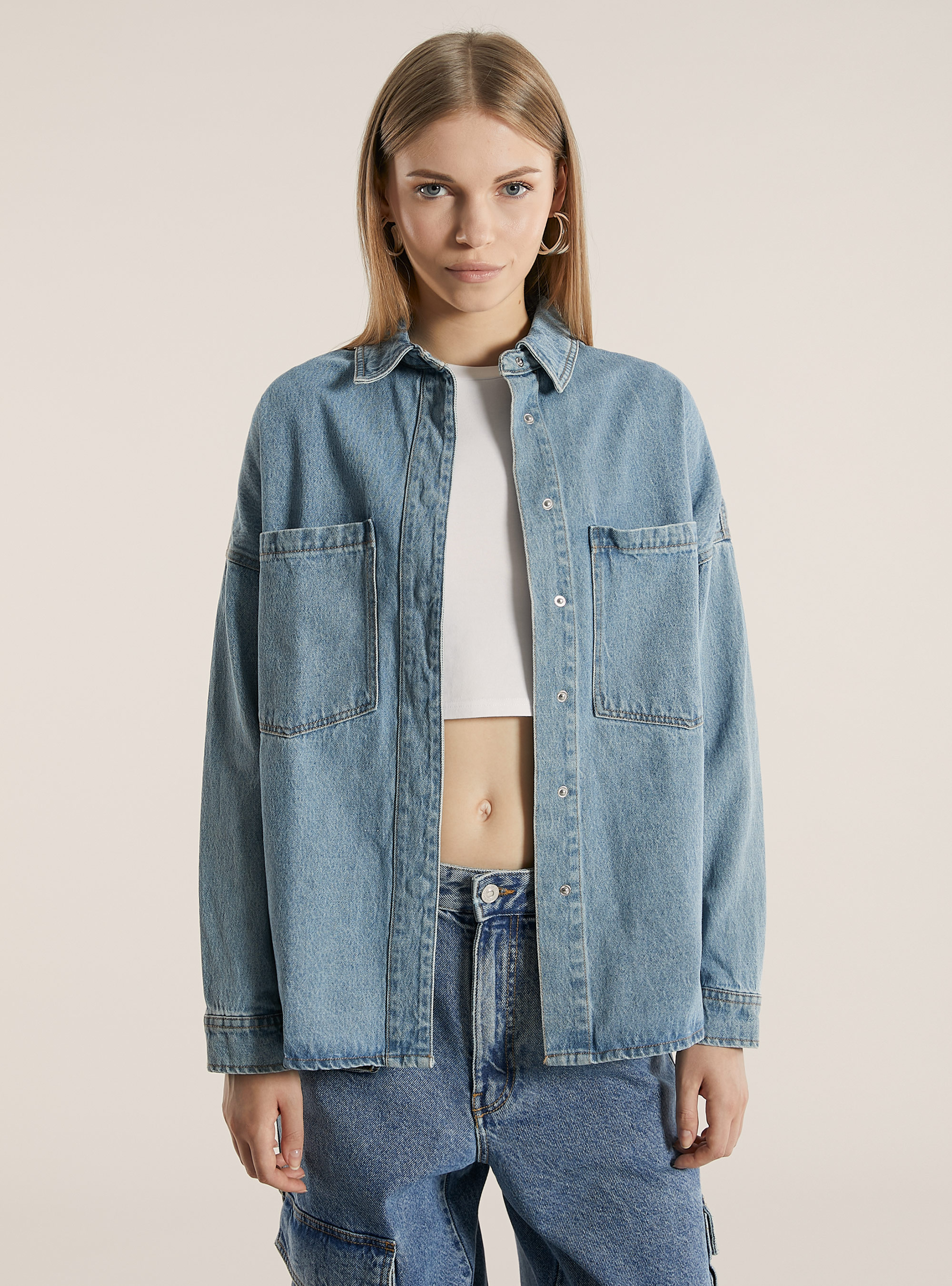 Giacca camicia in denim con tasconi, D005 LIGHT BLUE