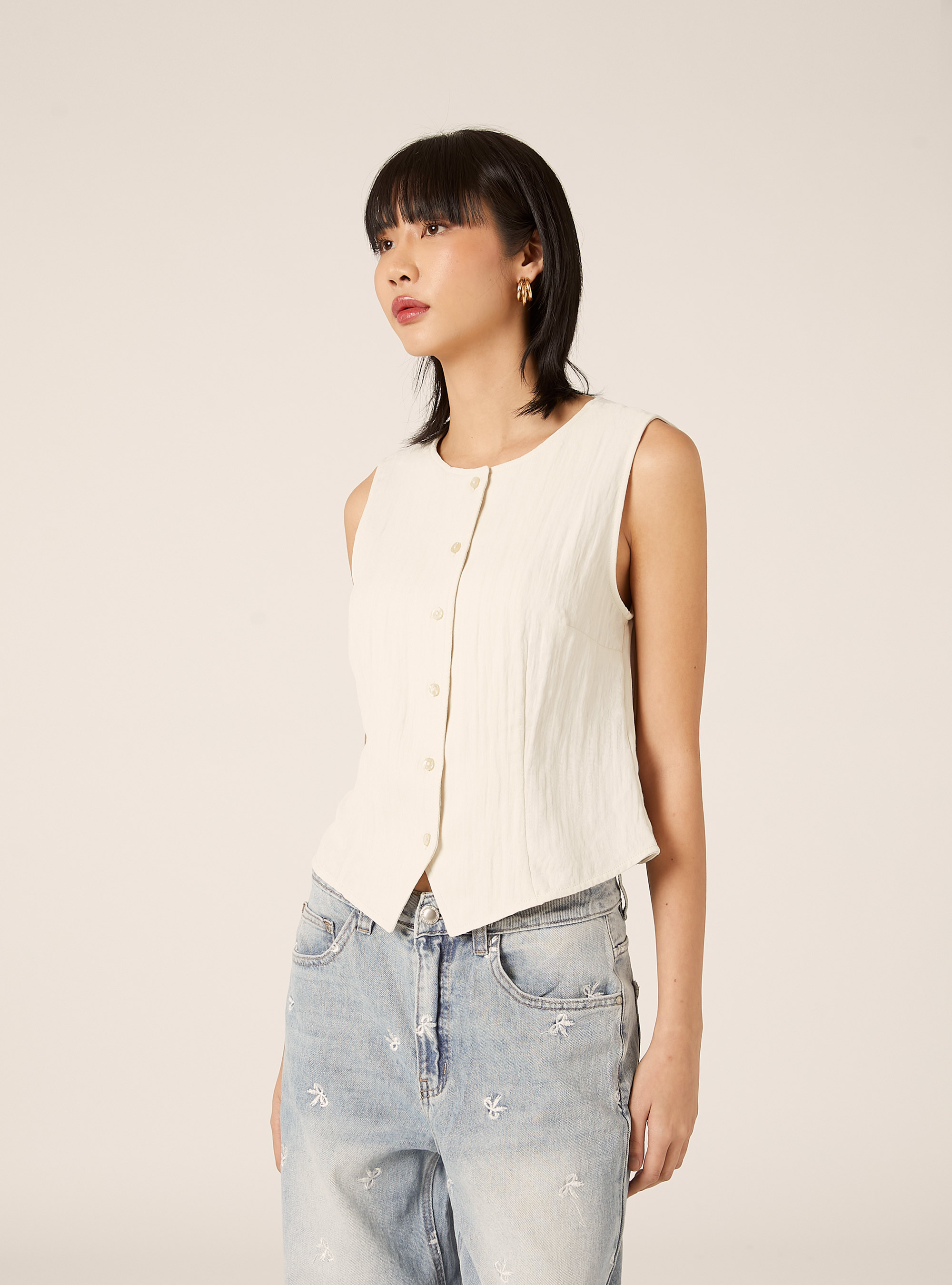 Tailored textured waistcoat, CR3 CREAM LIGHT