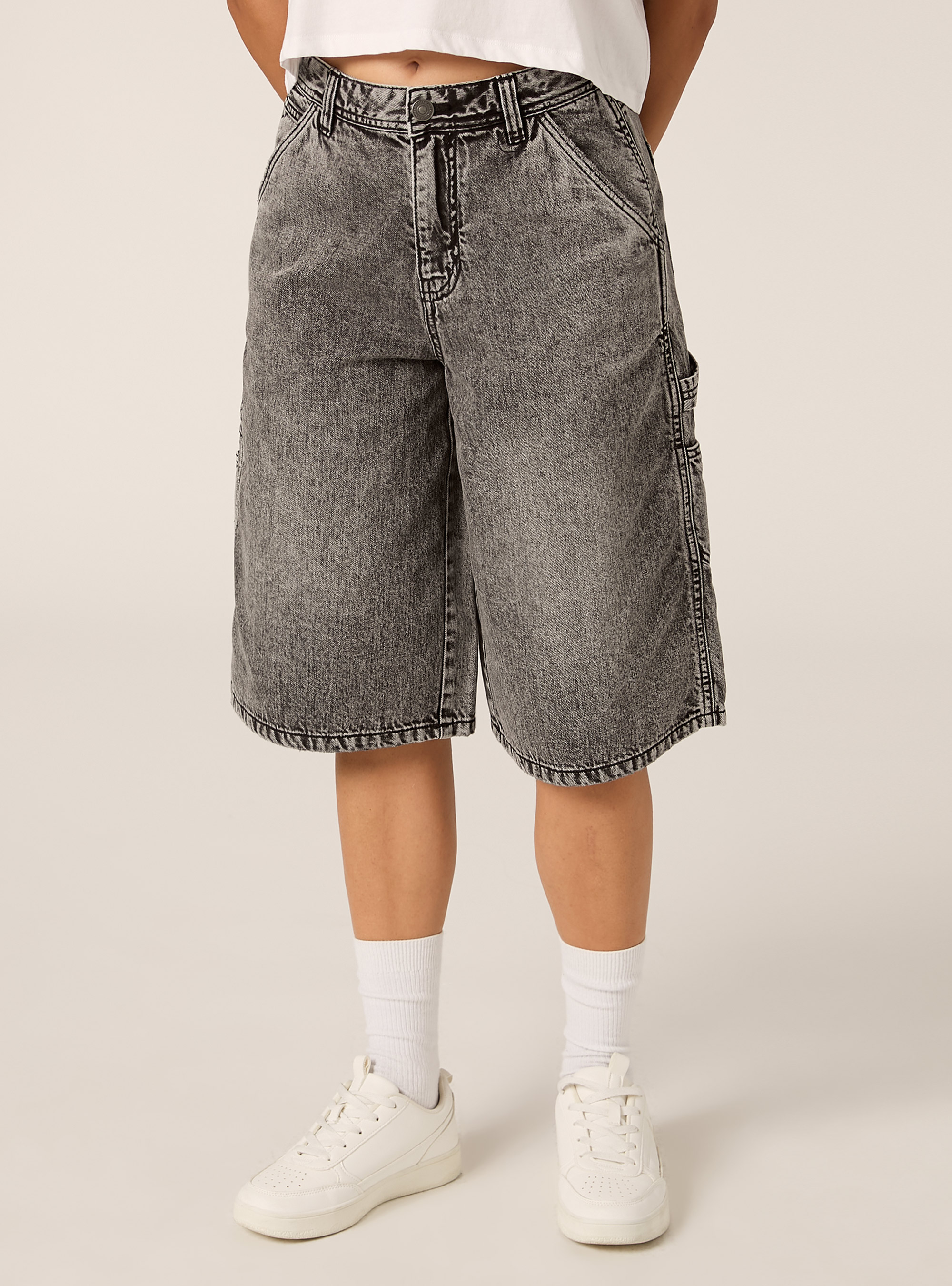 Relaxed Fit Denim Carpenter Jorts, D00G GREY