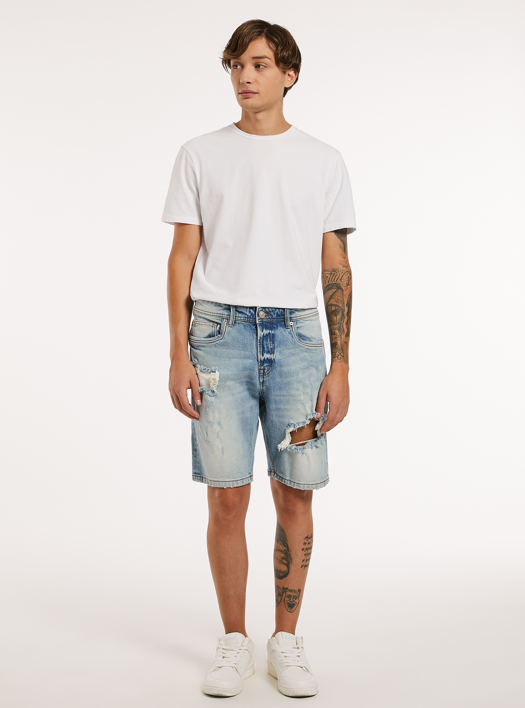 Slim Fit Stretch Denim Bermudas mit Rissen, D008 SUPER LIGHT BLUE