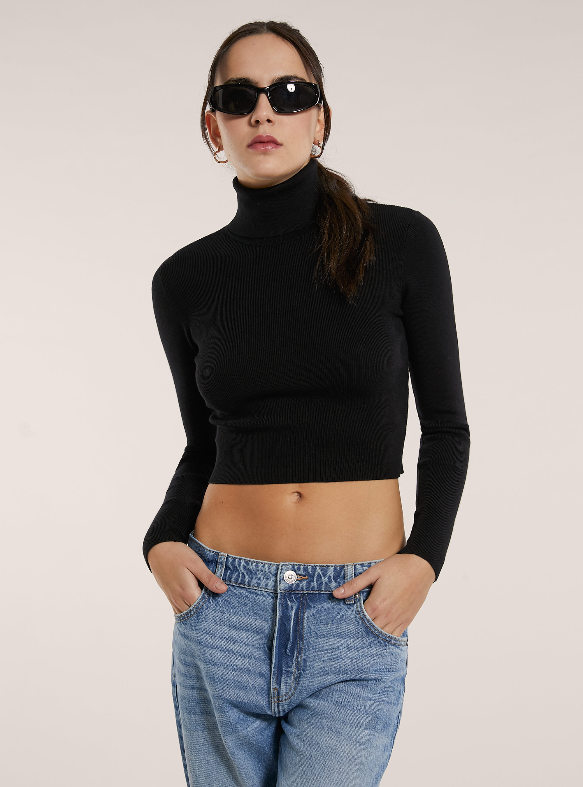 Pull court &agrave; col roul&eacute;, BK1 BLACK