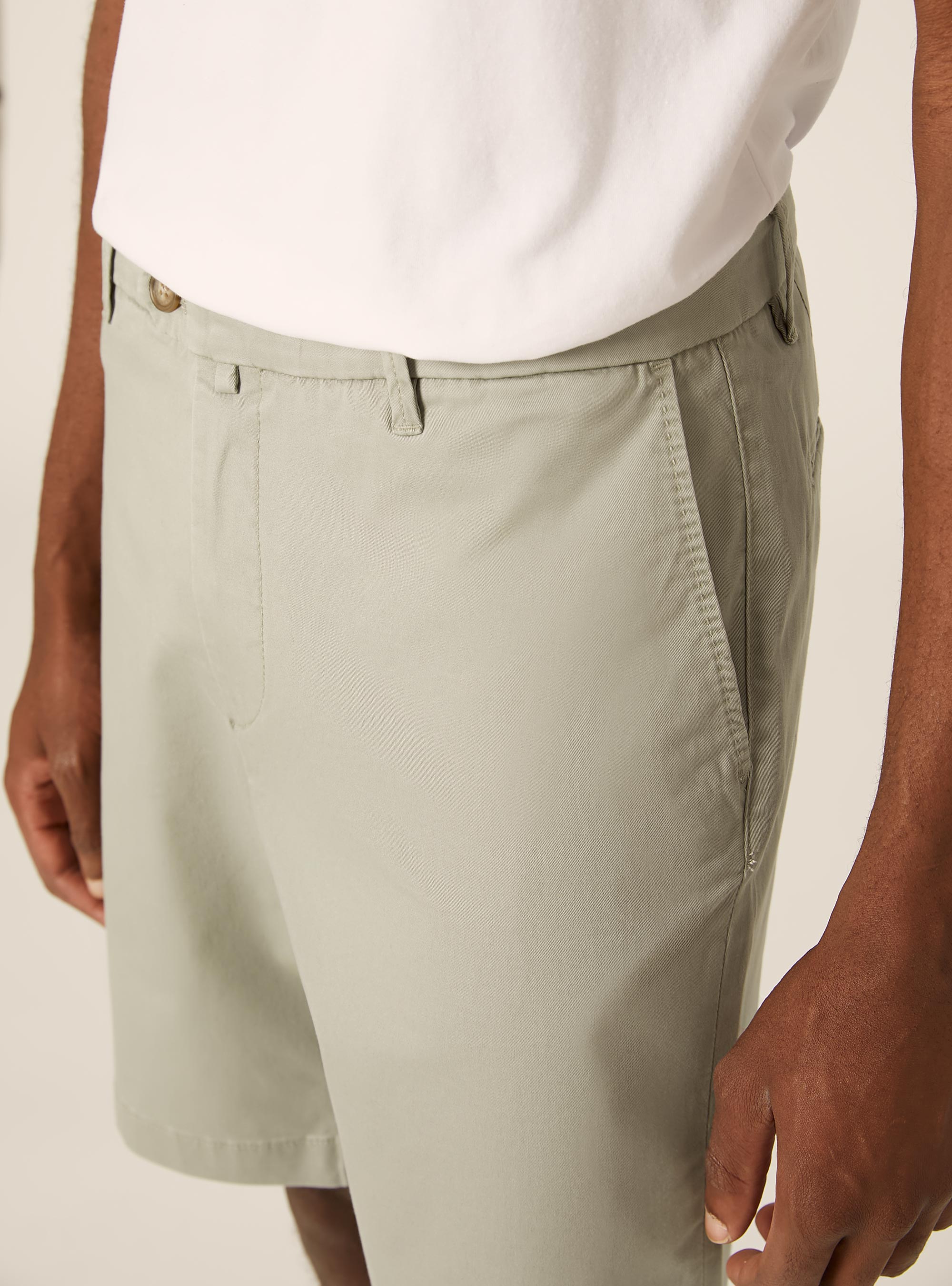Chino-Bermudas aus Twill, SG3 SAGE LIGHT