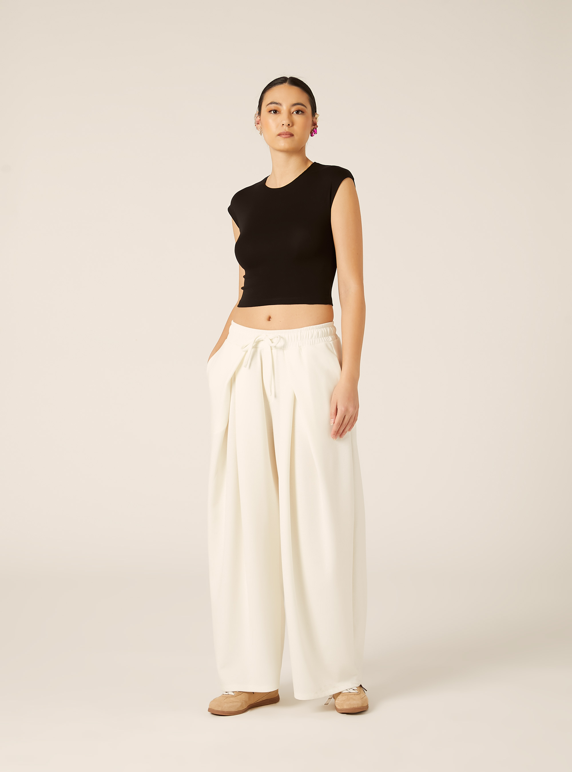 Pantal&oacute;n de scuba barrel fit con pinzas, WH1 OFF WHITE