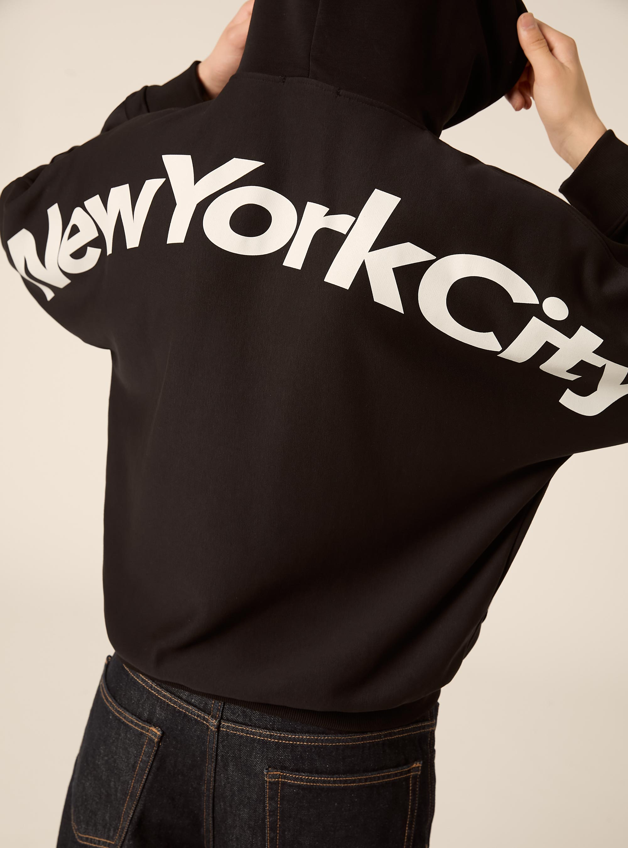 Sudadera Boxy con Estampado en Relieve, BK1 BLACK