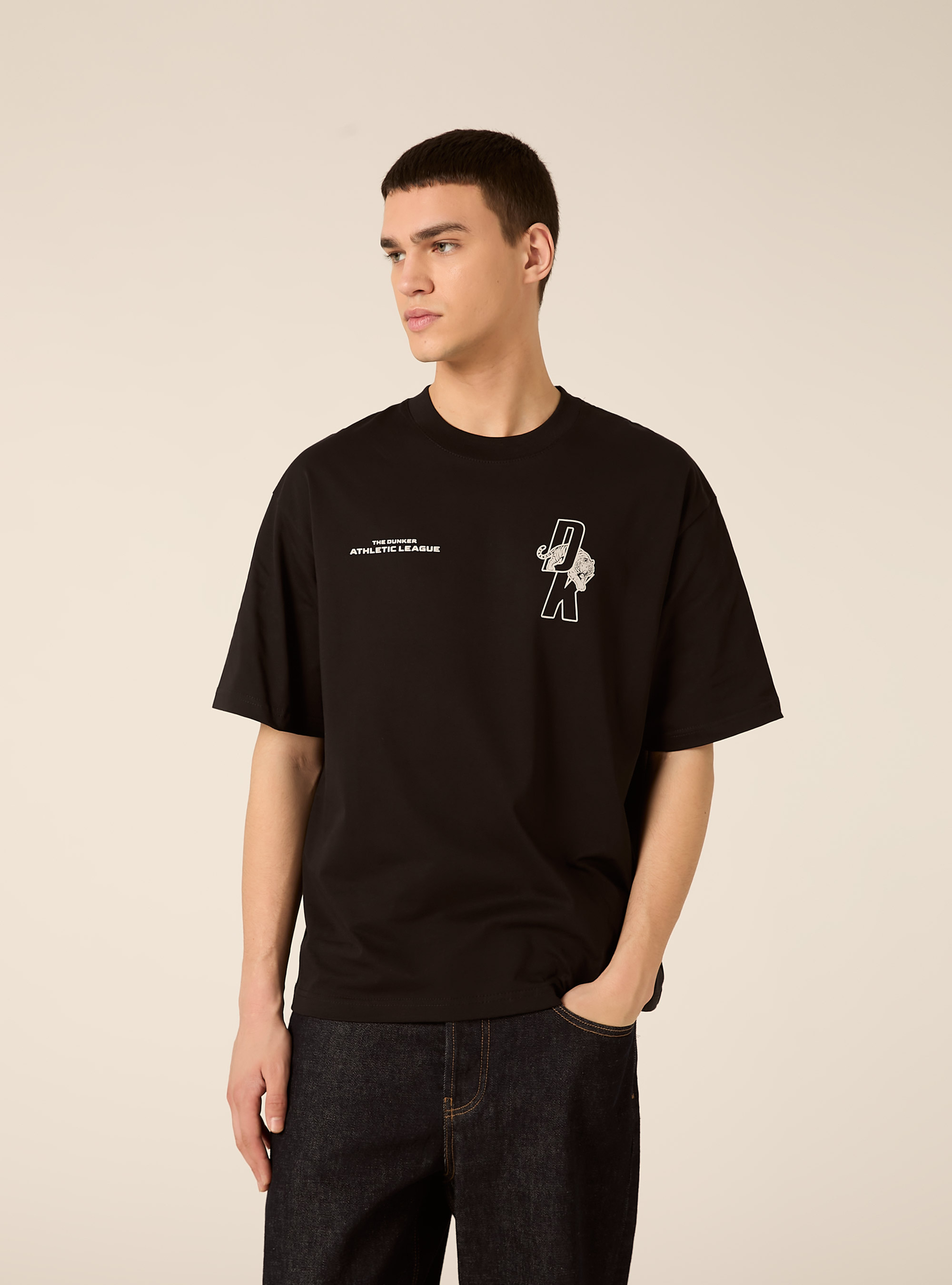 Camiseta de corte recto con estampado de baloncesto, BK1 BLACK