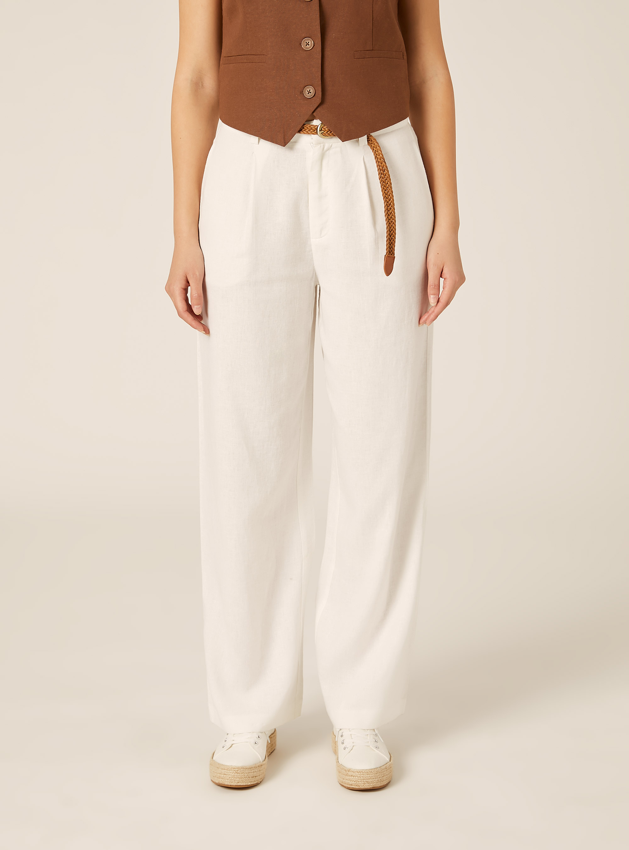 Pantalones en mezcla de lino con cintur&oacute;n, WH2 WHITE
