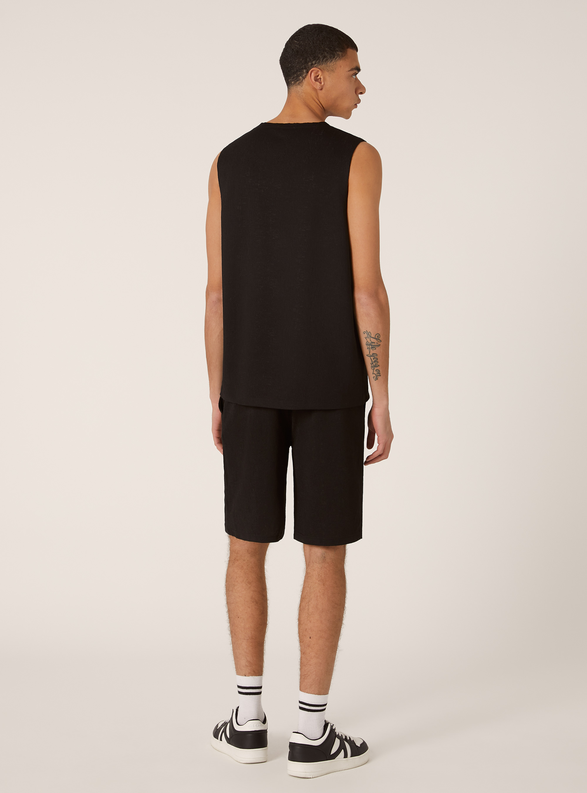 D&eacute;bardeur textur&eacute;, BK1 BLACK