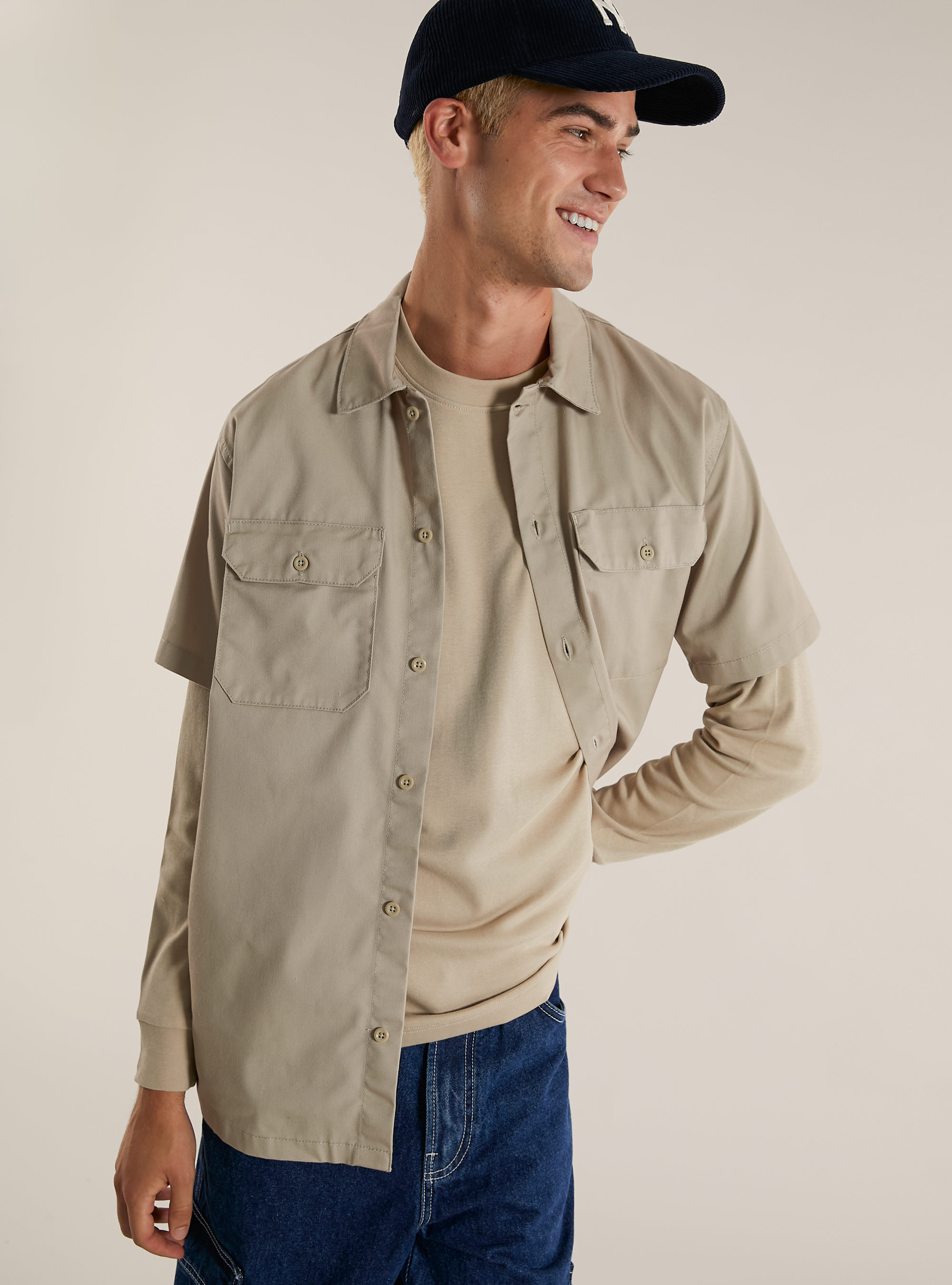 Chemise en serg&eacute; avec grandes poches, BG2 BEIGE MEDIUM