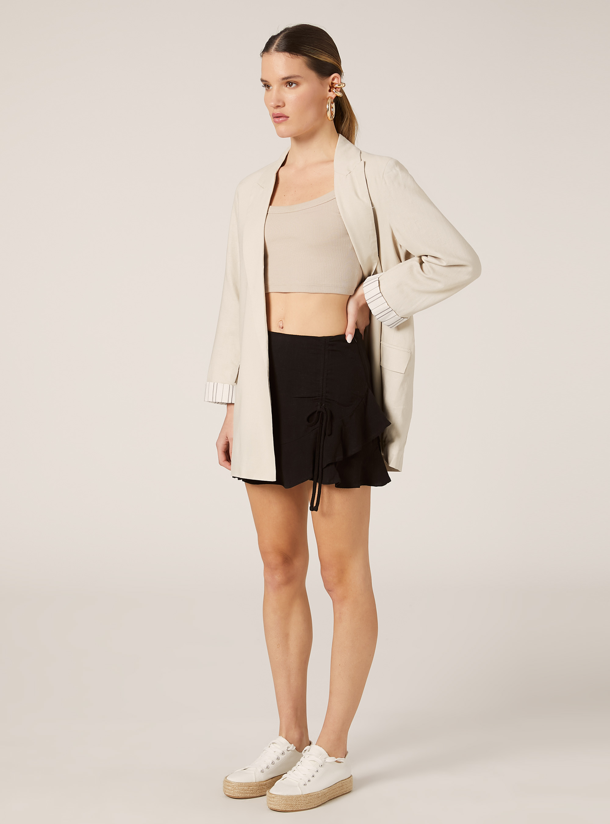 Linen blend mini skort with ruffle, BK1 BLACK