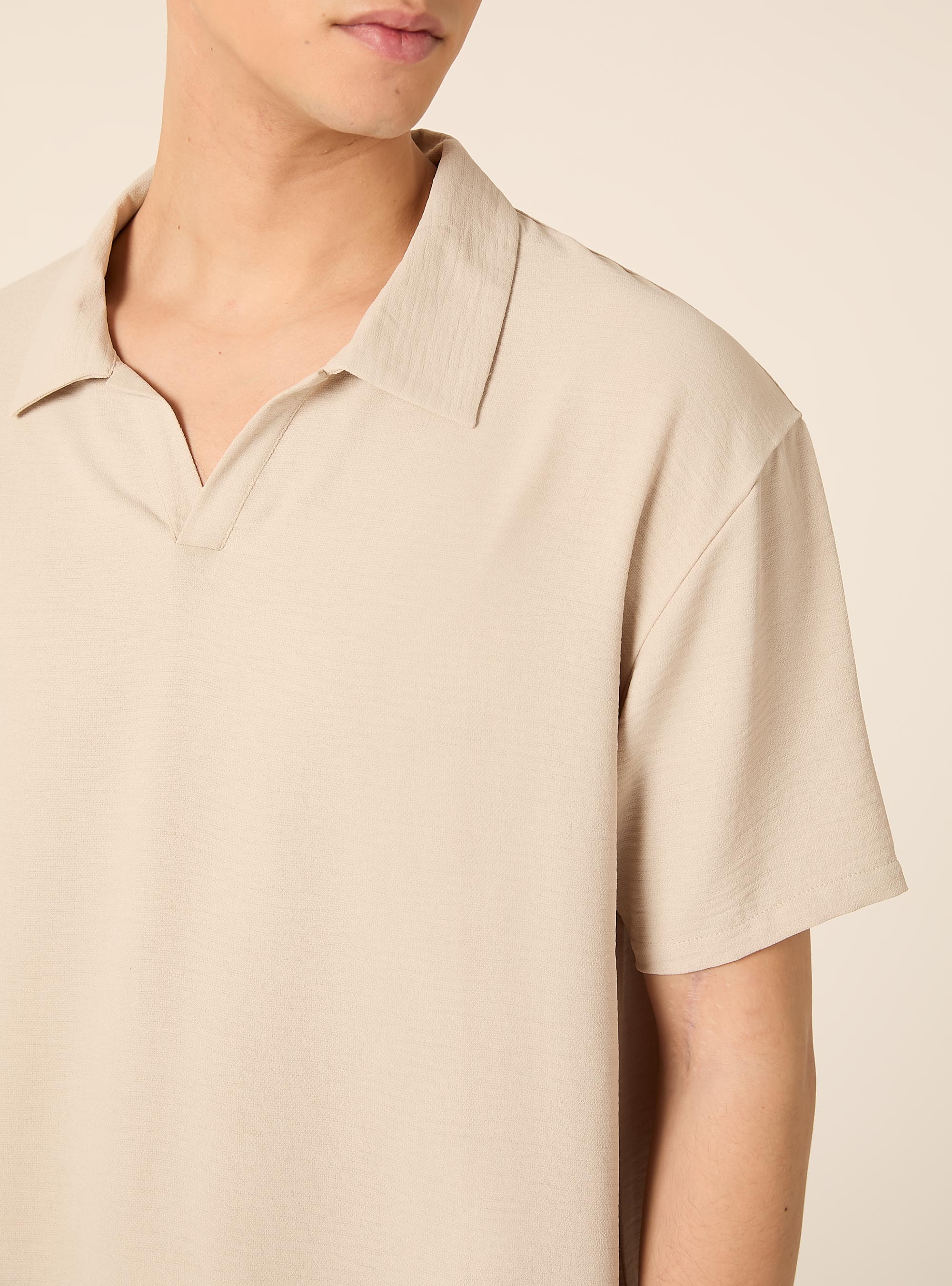 Polo b&aacute;sico de crep&eacute;, BG2 BEIGE MEDIUM