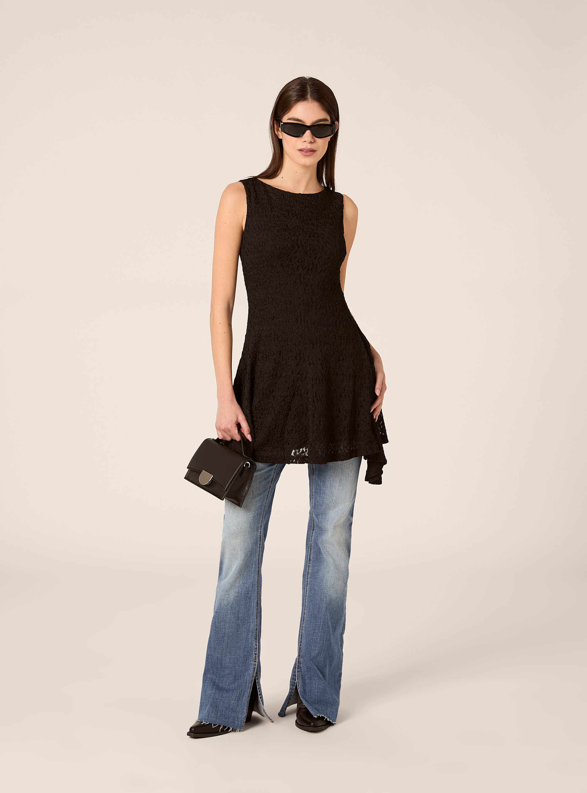 Asymmetrisches Kleid aus Spitze, BK1 BLACK