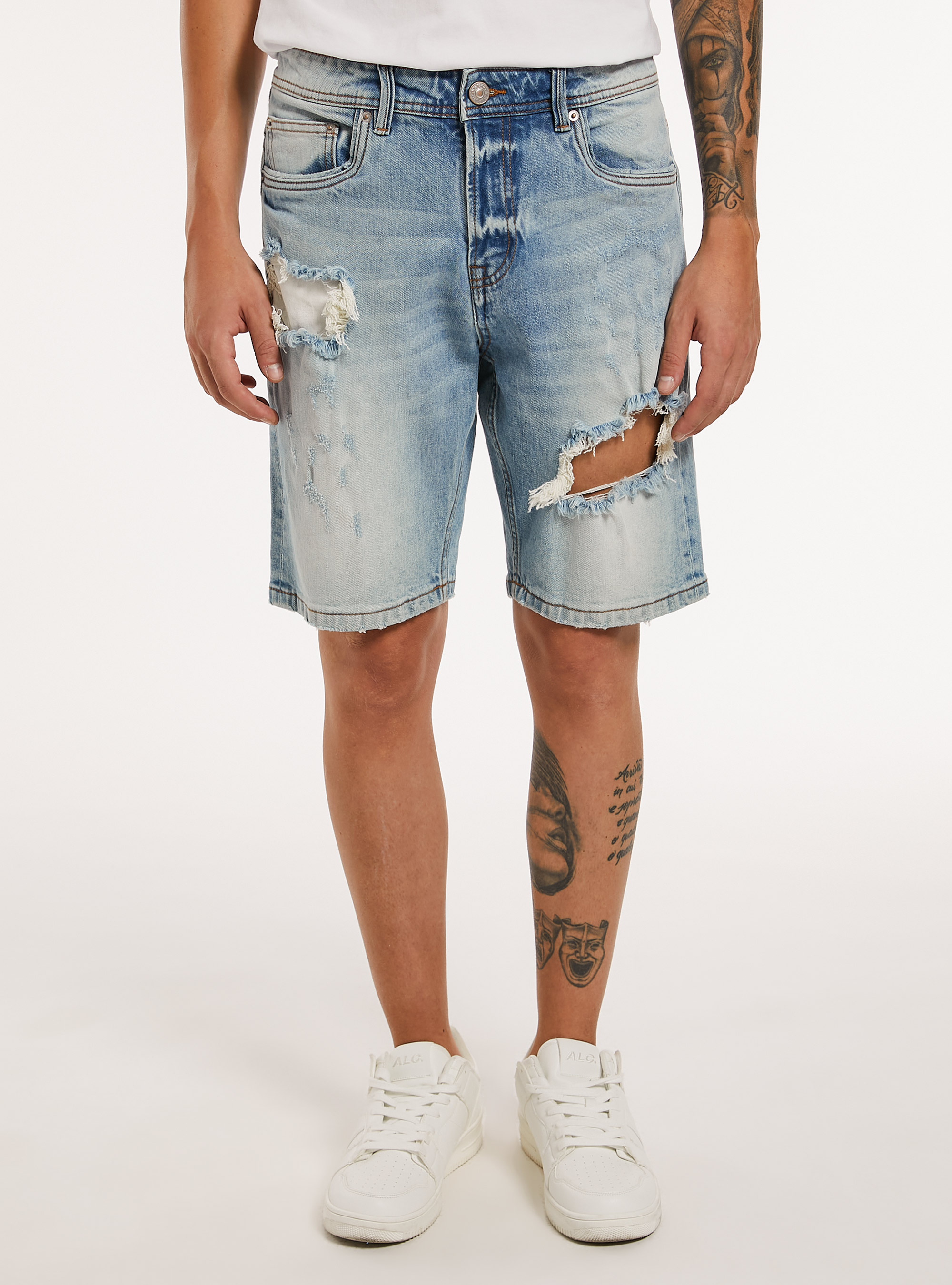 Slim Fit Stretch Denim Bermudas mit Rissen, D008 SUPER LIGHT BLUE
