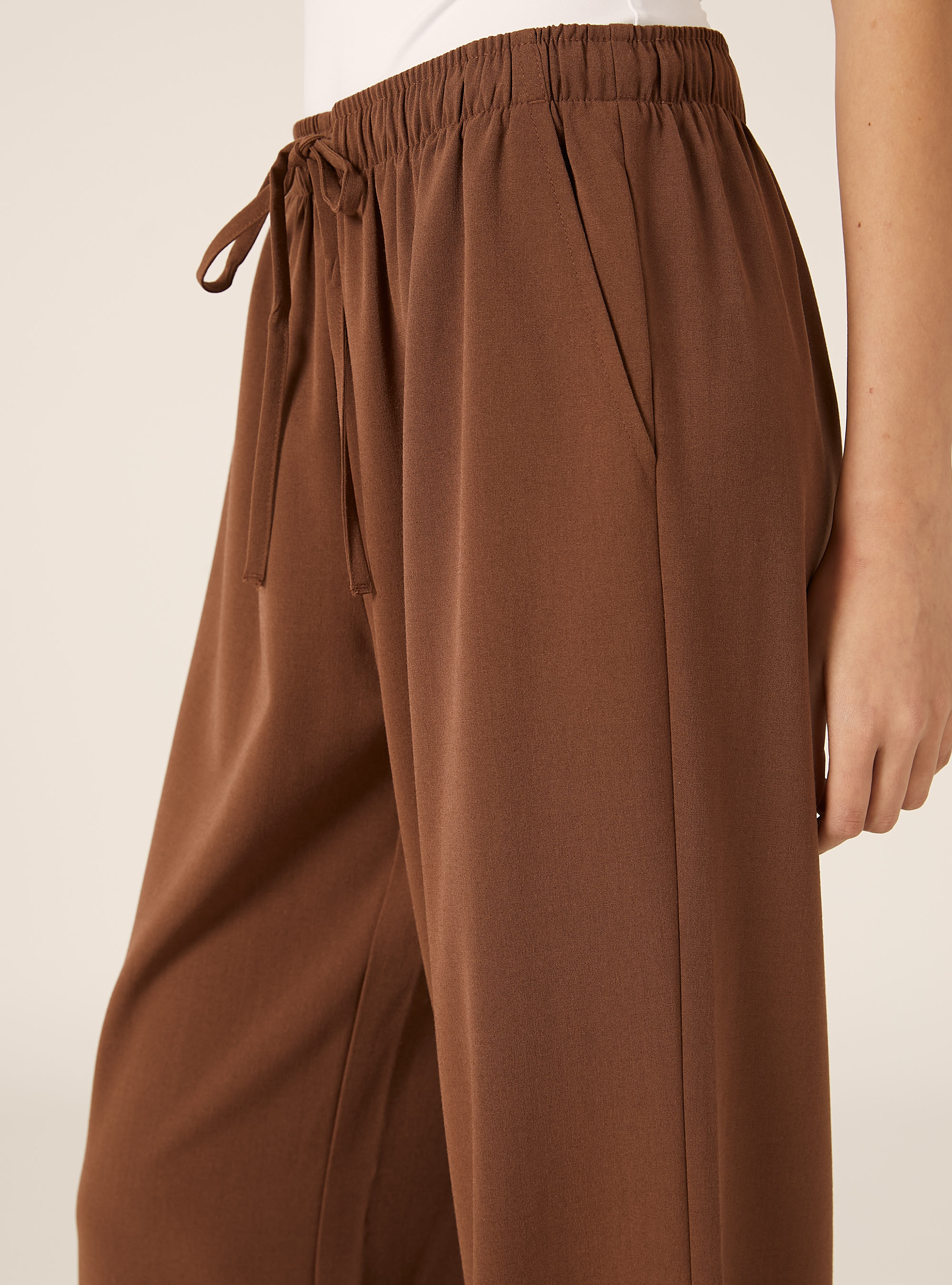 Pantalones elegantes con cord&oacute;n, BR2 BROWN MEDIUM