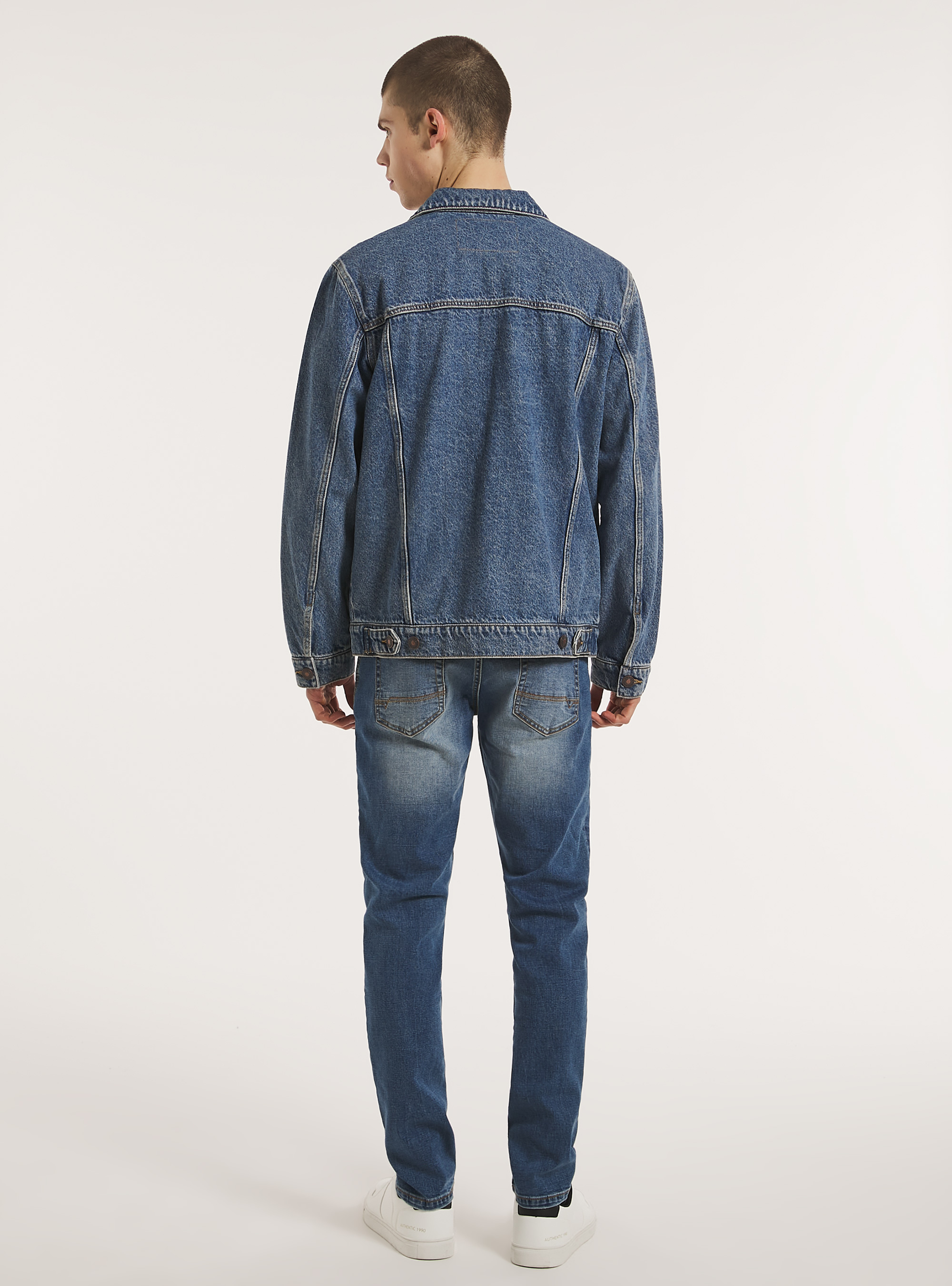 Veste en denim &agrave; coupe r&eacute;guli&egrave;re, D003 MEDIUM BLUE