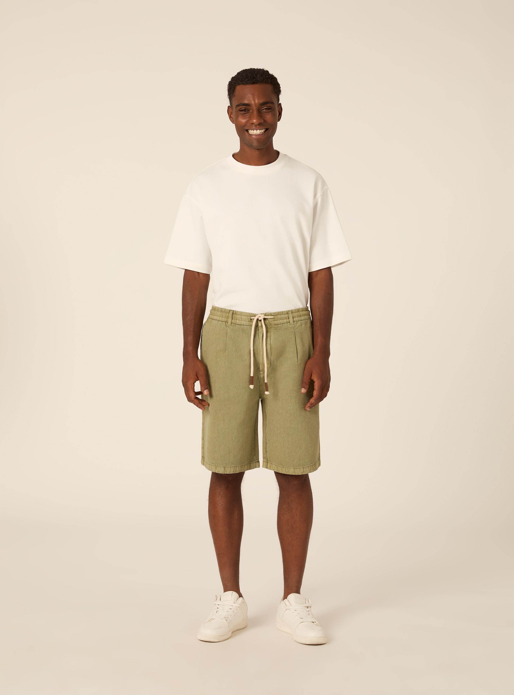 Pleated Baby Twill Drawstring Bermuda Shorts, KY2 KAKY MEDIUM