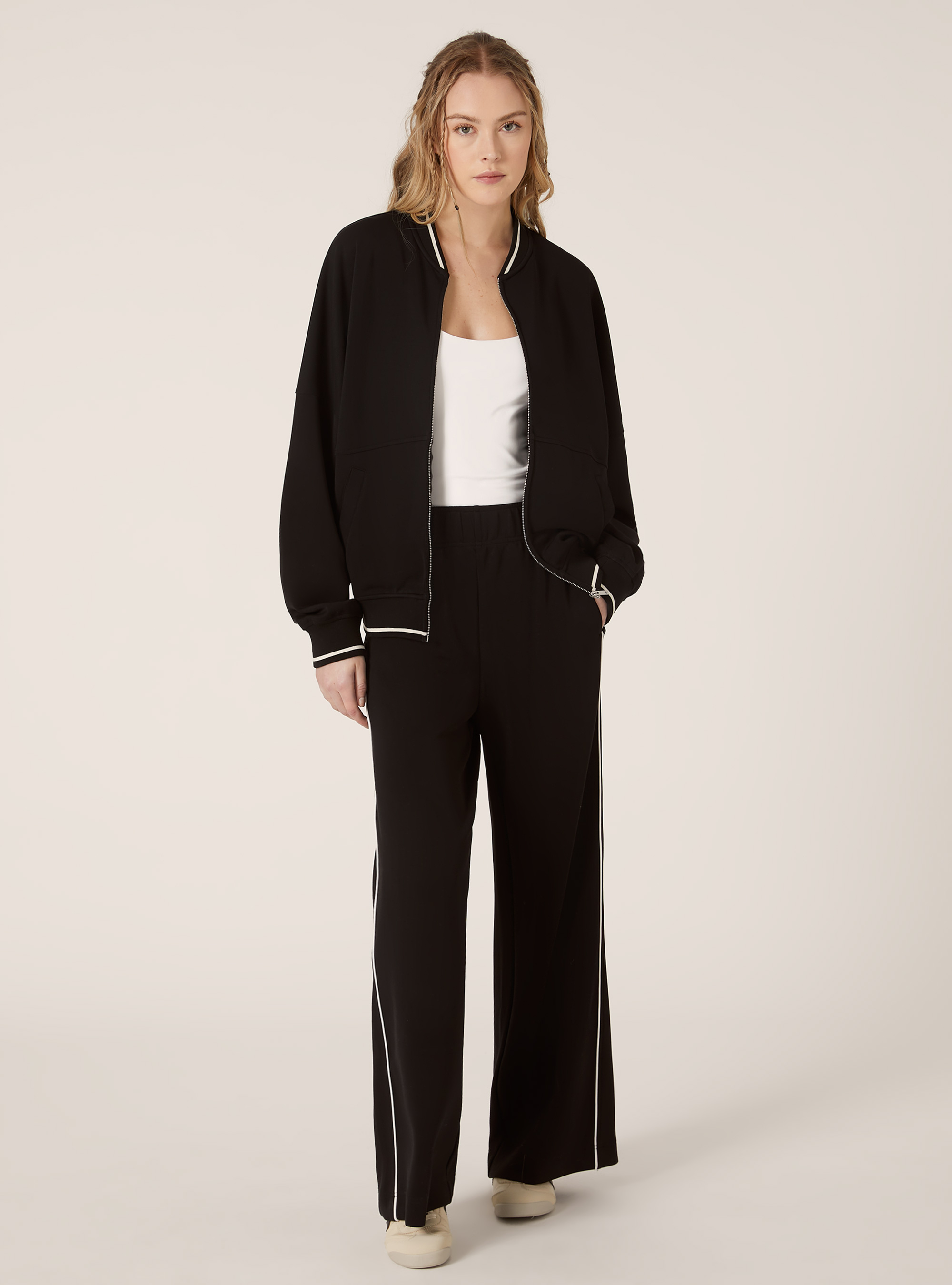 Sweat-shirt zipp&eacute; soft touch, BK1 BLACK
