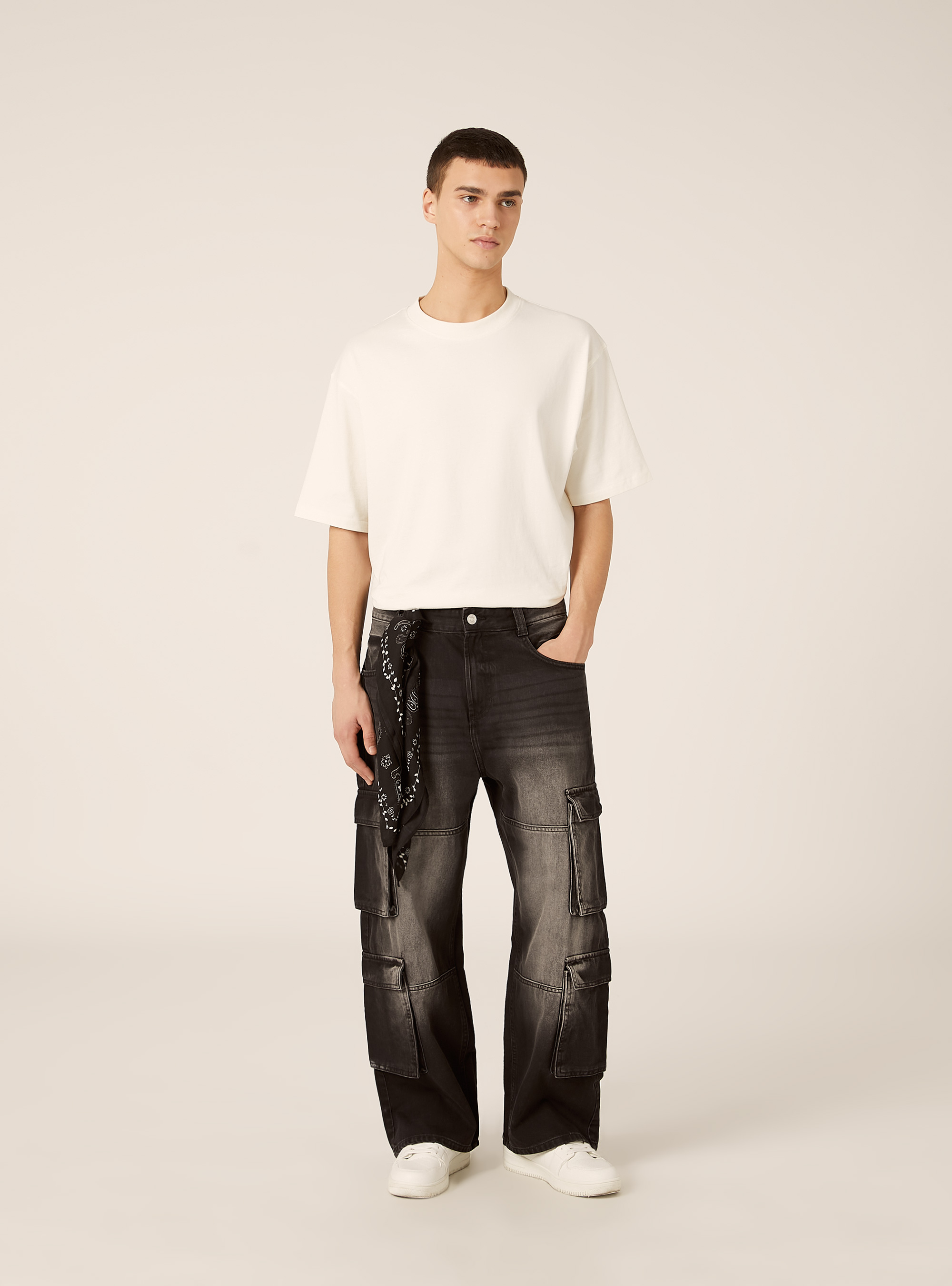 Vaqueros cargo, D000 BLACK