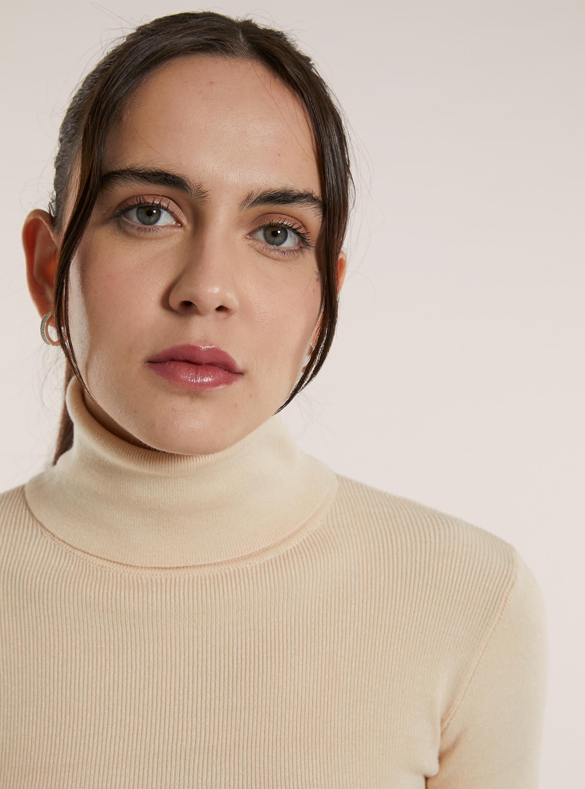 Pull court &agrave; col roul&eacute;, CR2 CREAM MEDIUM