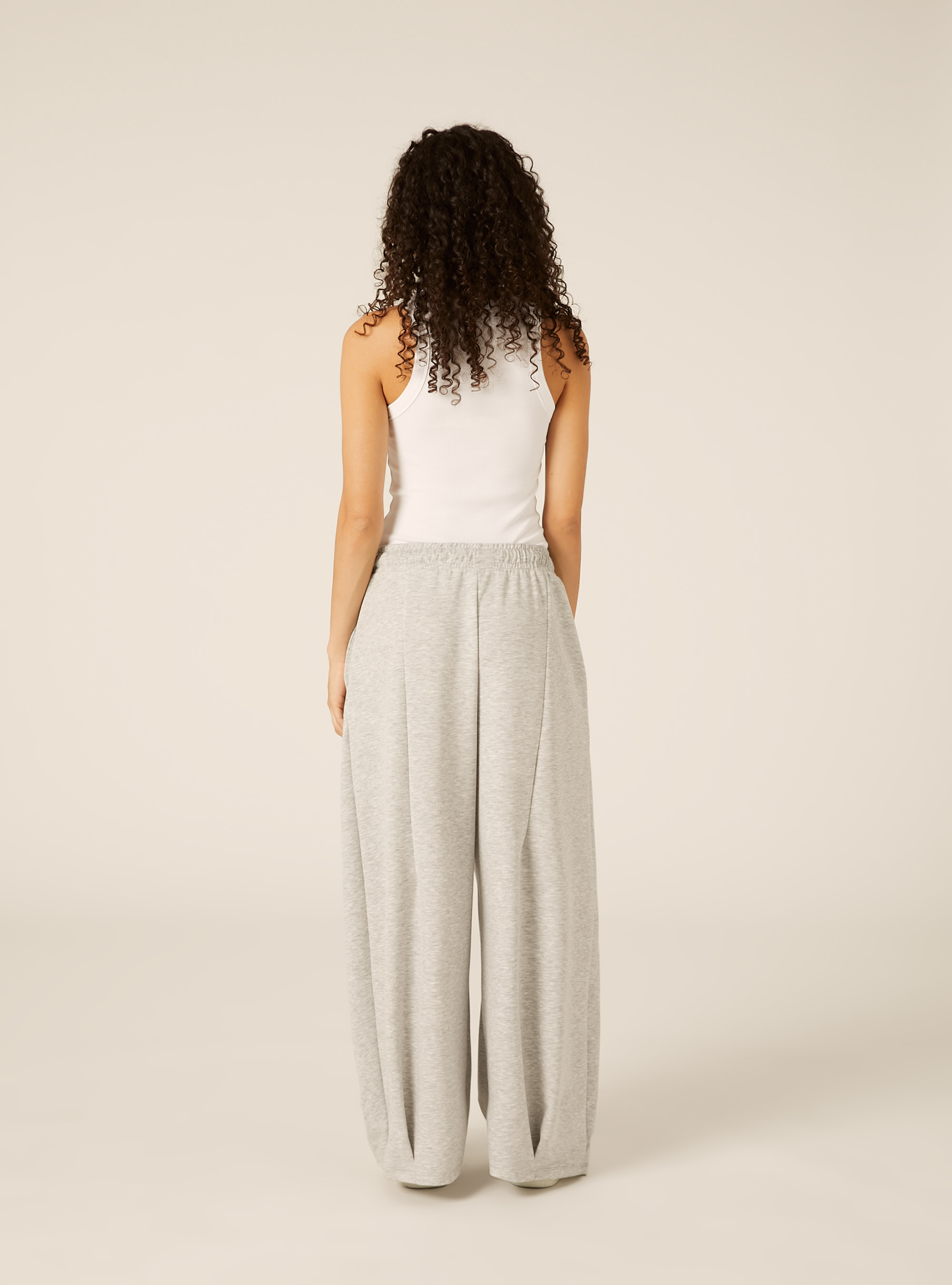 Pantal&oacute;n de scuba barrel fit con pinzas, MGY2 GREY MEL MEDIUM
