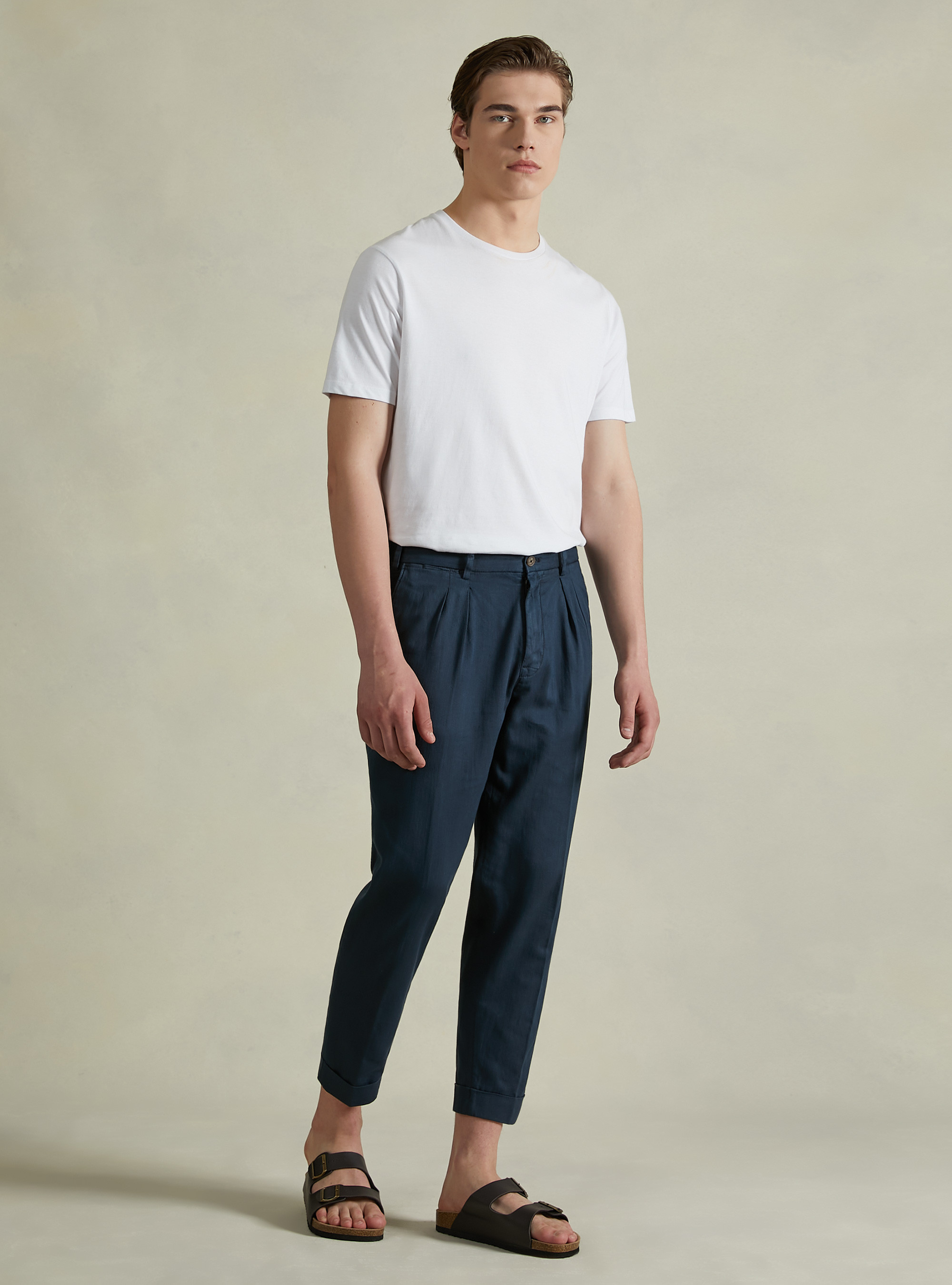 Pantalon chino en lin m&eacute;lang&eacute; avec pinces, NA2 NAVY MEDIUM