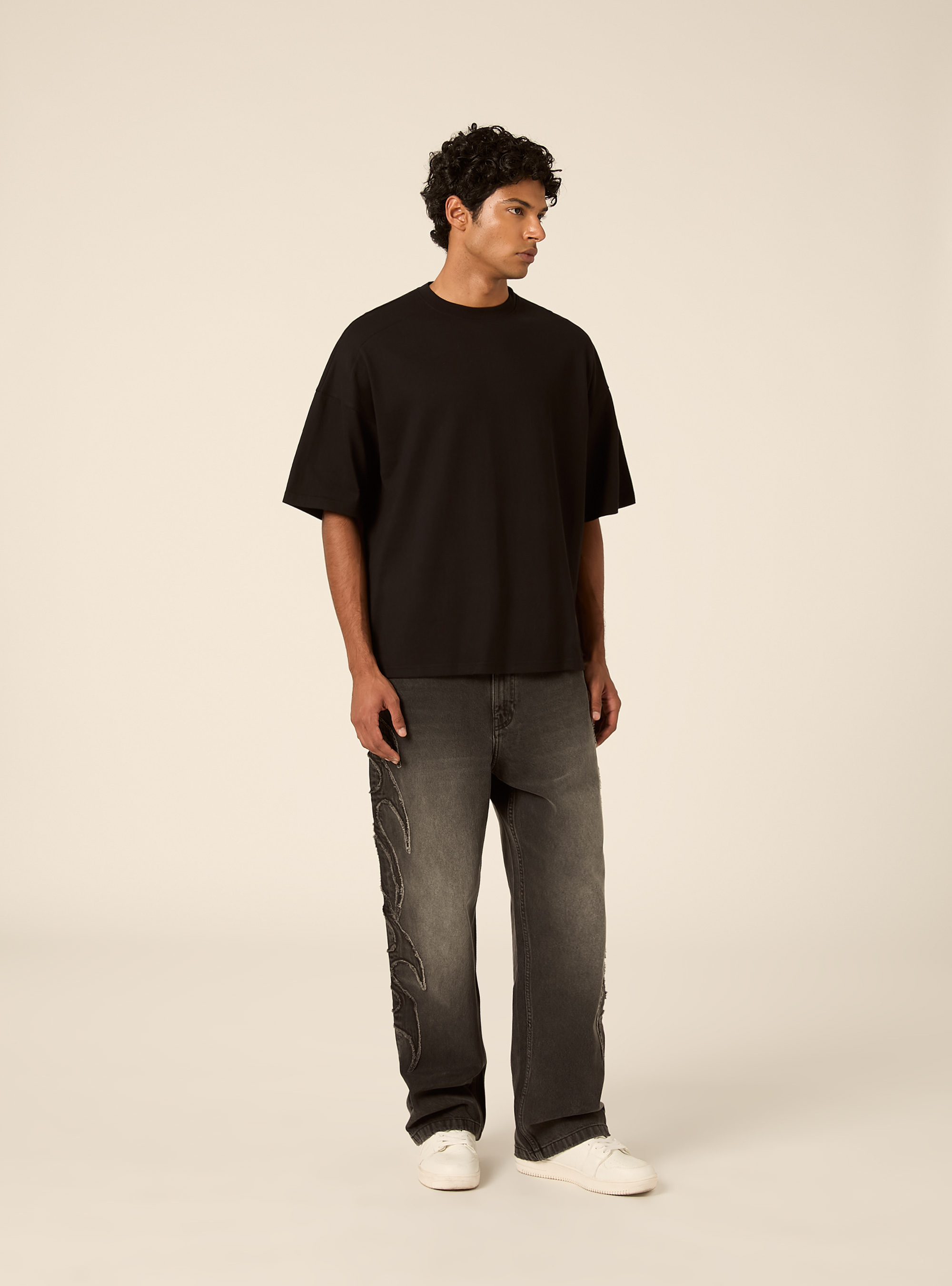 Boxy fit short sleeve tee with dropped shoulders, BK1 BLACK