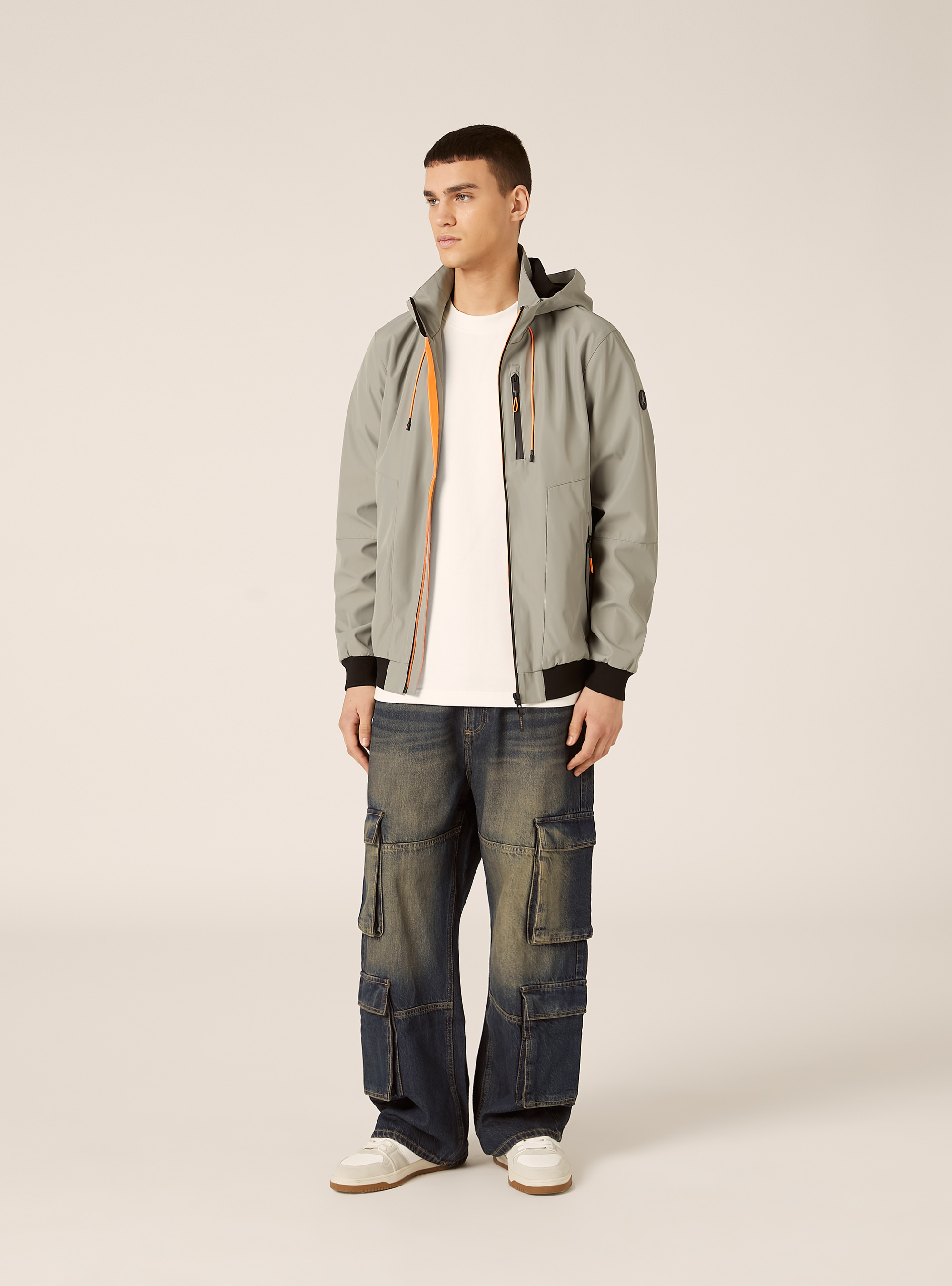 Winddichte Bomberjacke mit Kapuze, SG3 SAGE LIGHT