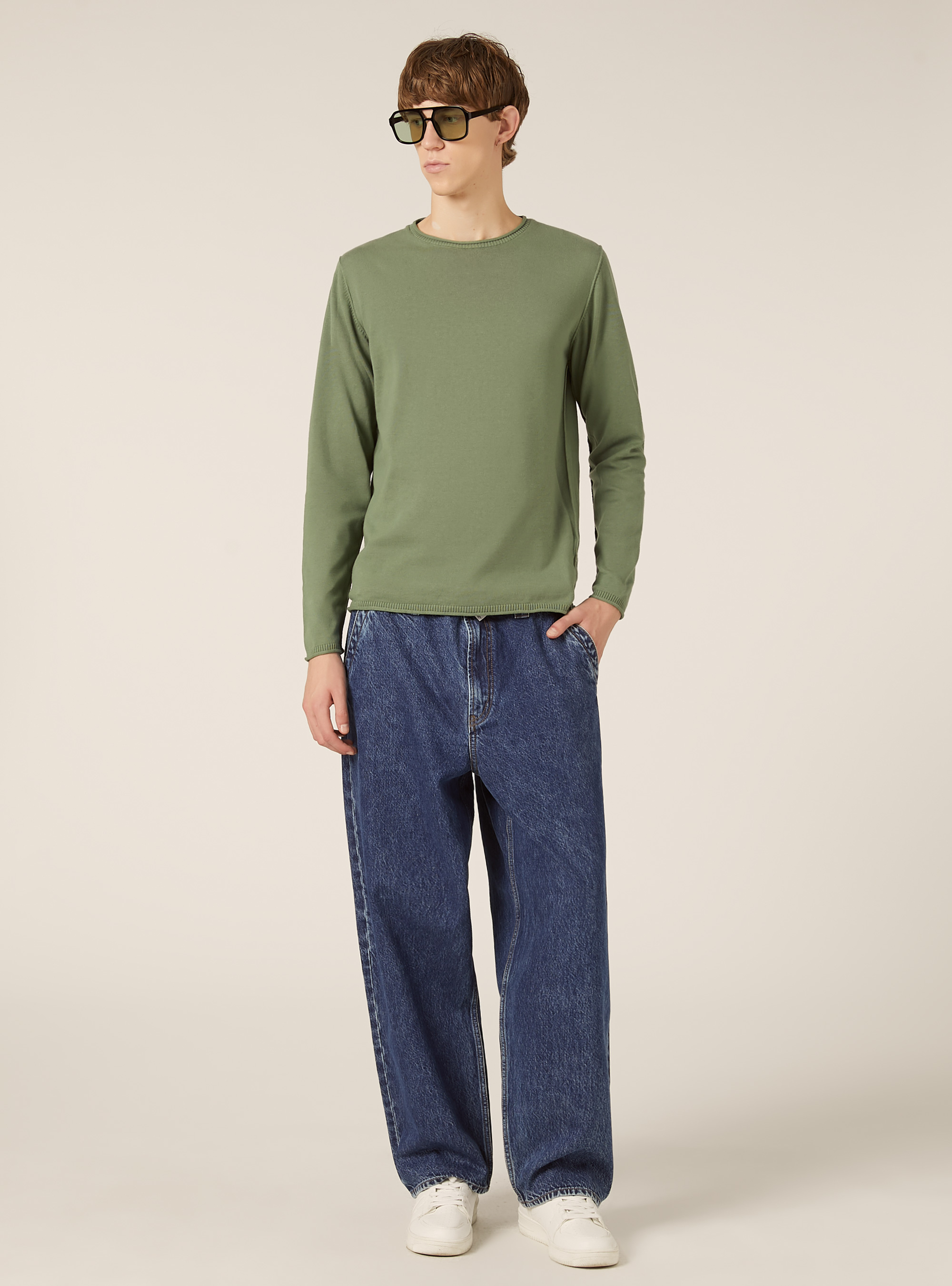 Raw cut pullover with roll neck, KY3 KAKY LIGHT