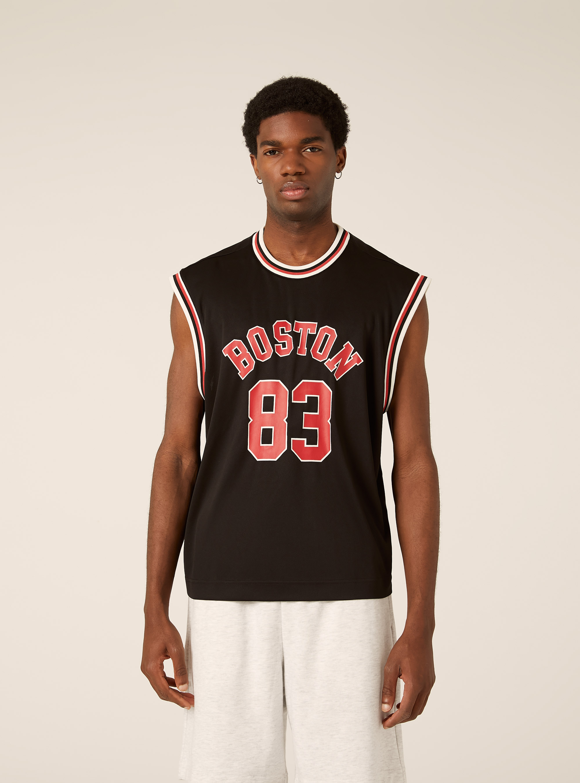 Boxy Fit Tanktop mit Varsity-Print, BK1 BLACK