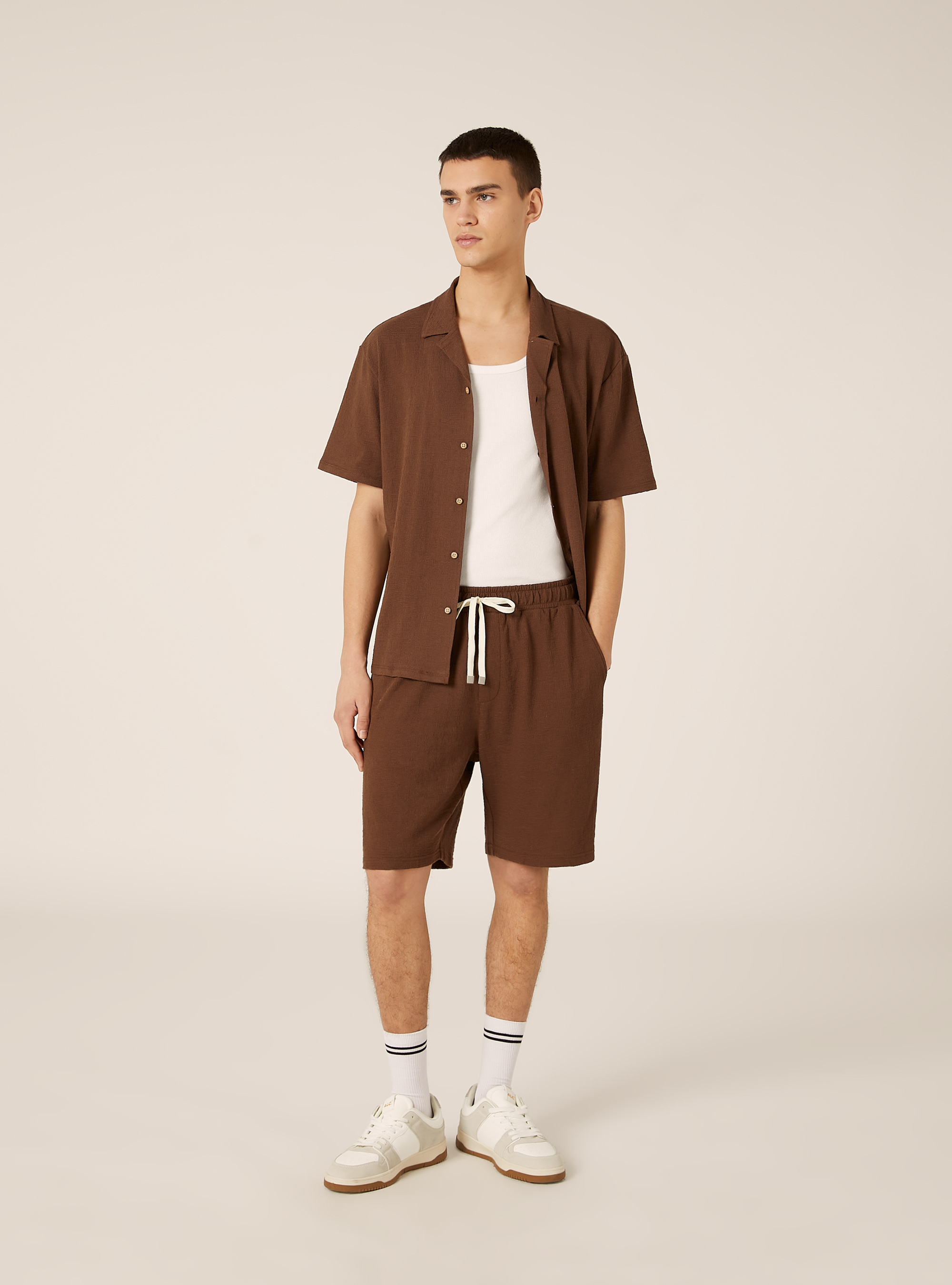 Textured Bermuda Shorts, Regular Fit, BR1 BROWN DARK