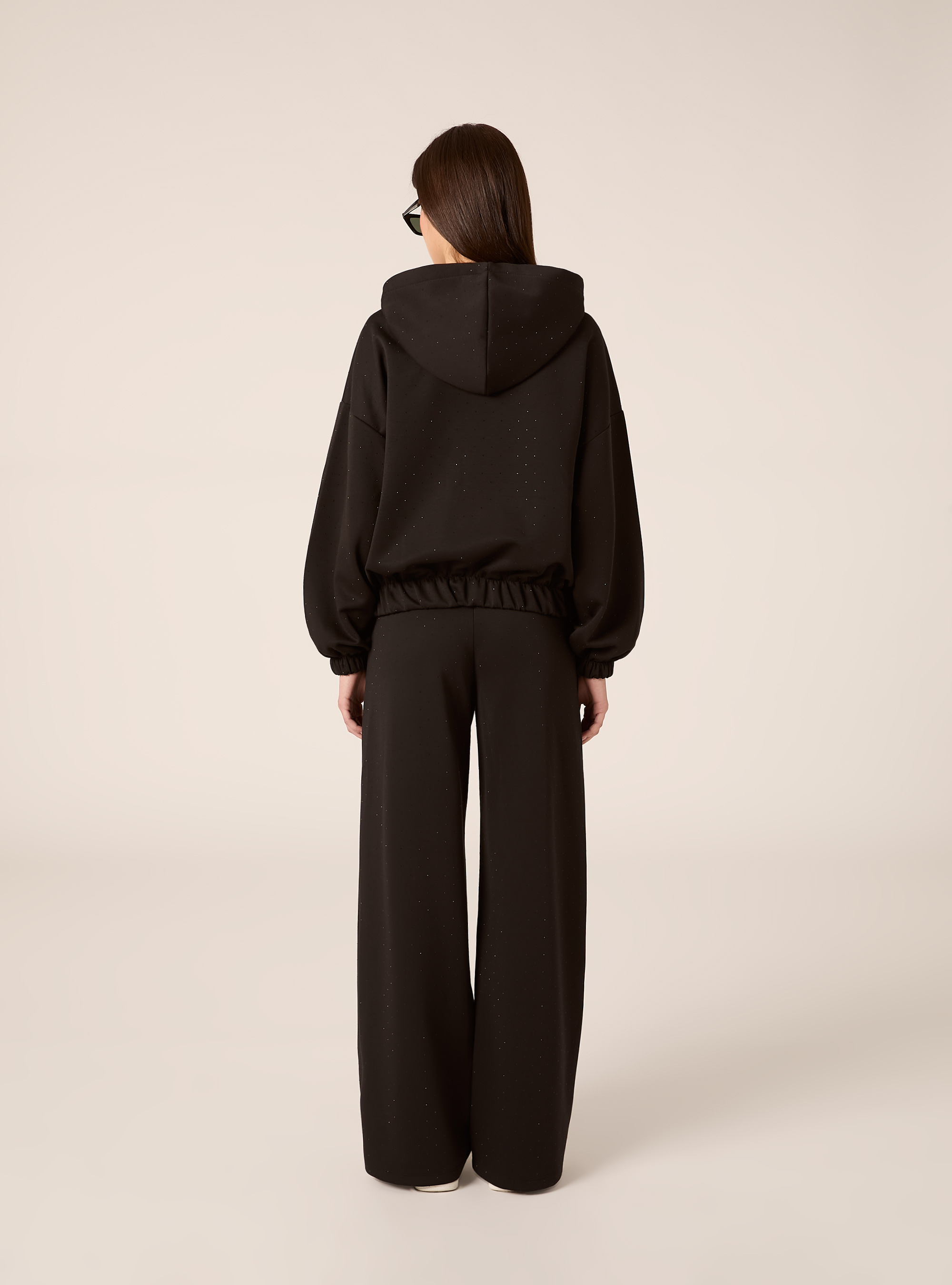 Felpa con zip fit soft touch con strass, NERO