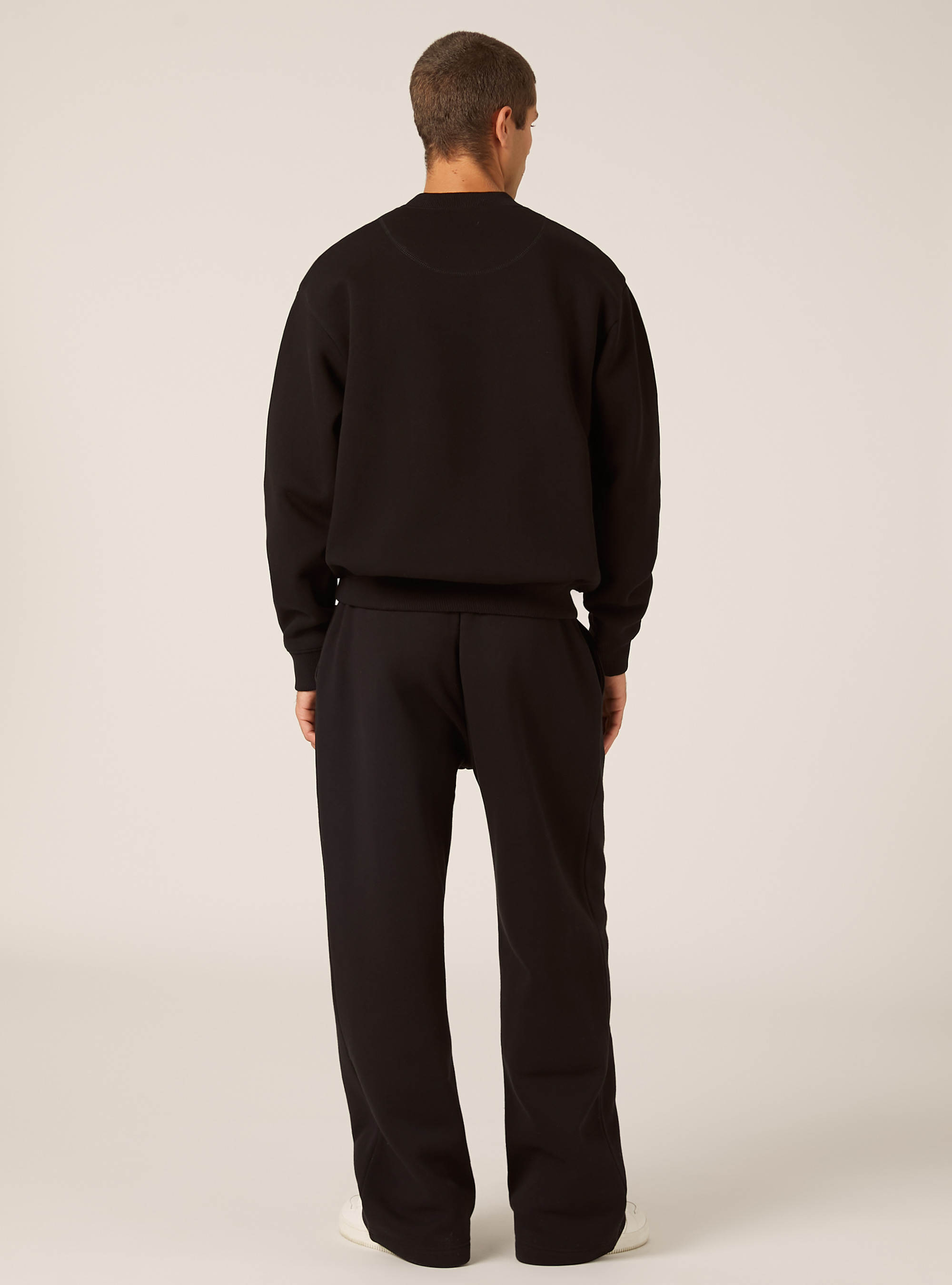 Sweat-shirt &agrave; col rond et coupe carr&eacute;e, BK1 BLACK