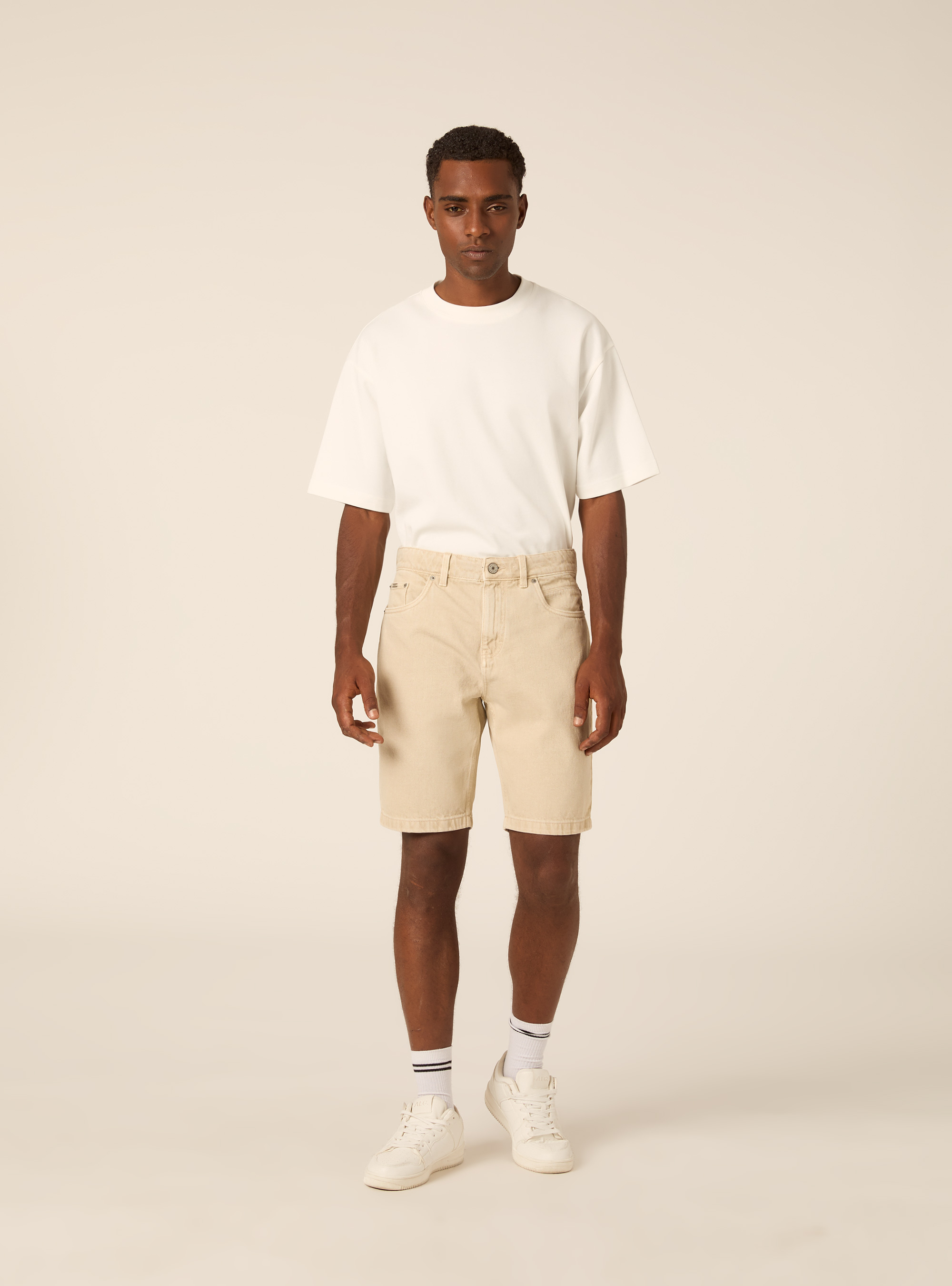 Bermuda Regular Fit in Cotone Leggero, BEIGE CHIARO