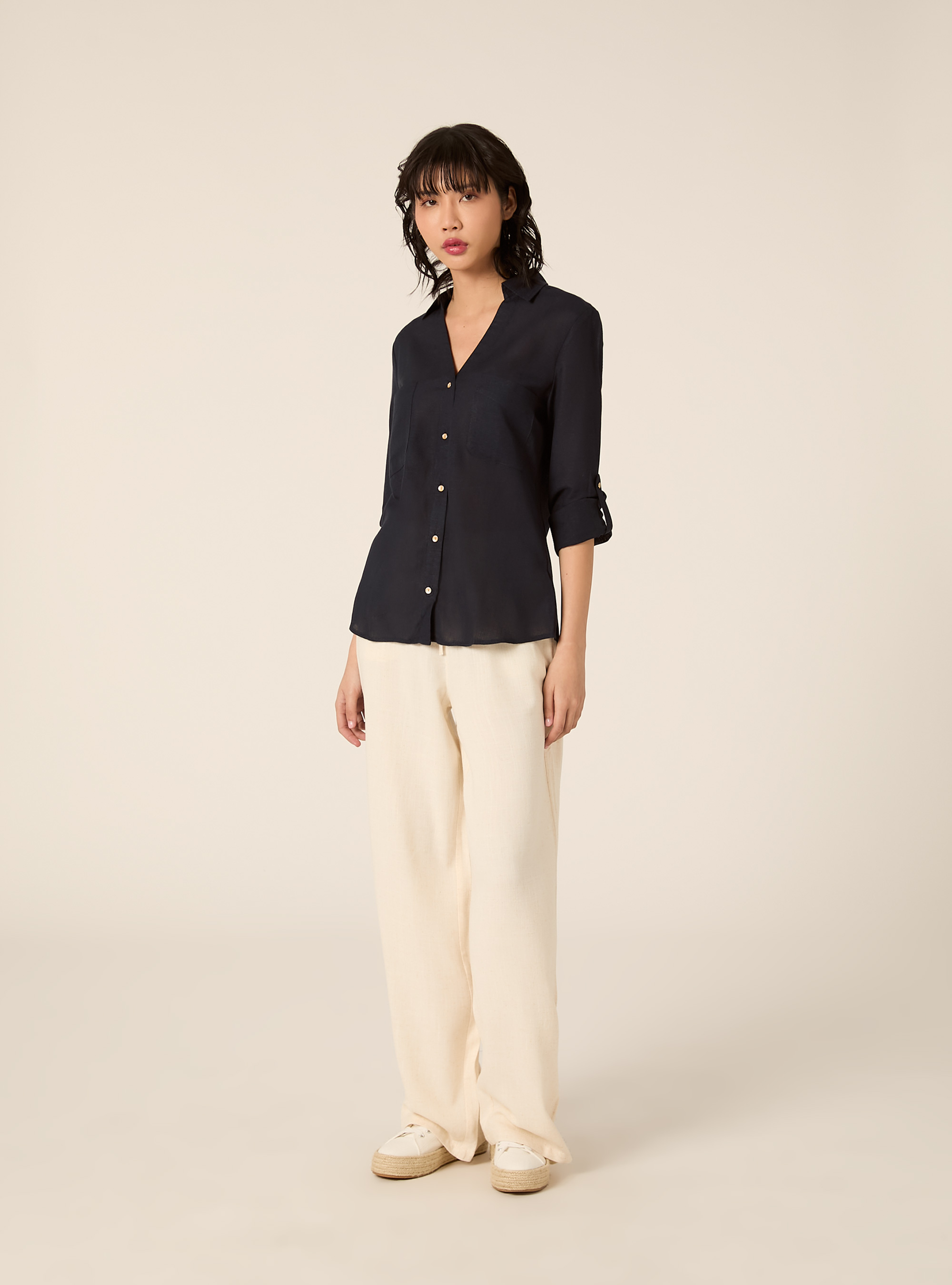 Camicia in misto lino con scollo a V, NAVY SCURO