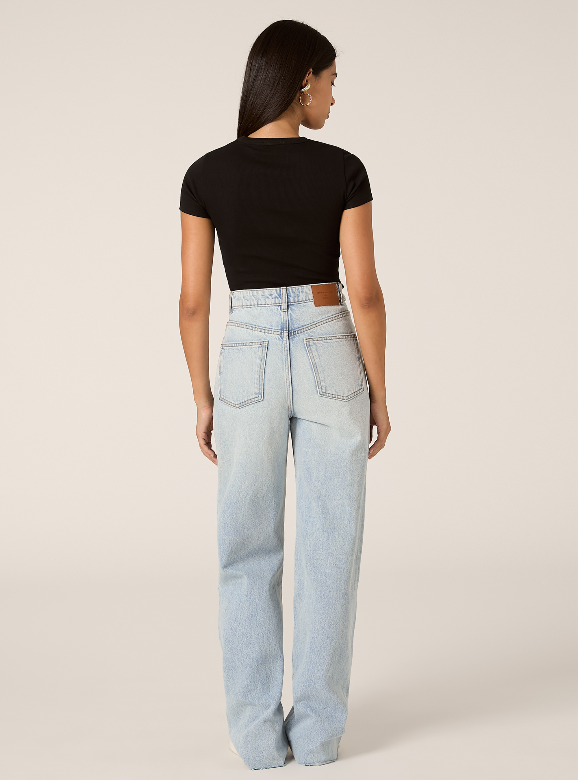 Cropped-T-Shirt mit College-Print, BK1 BLACK