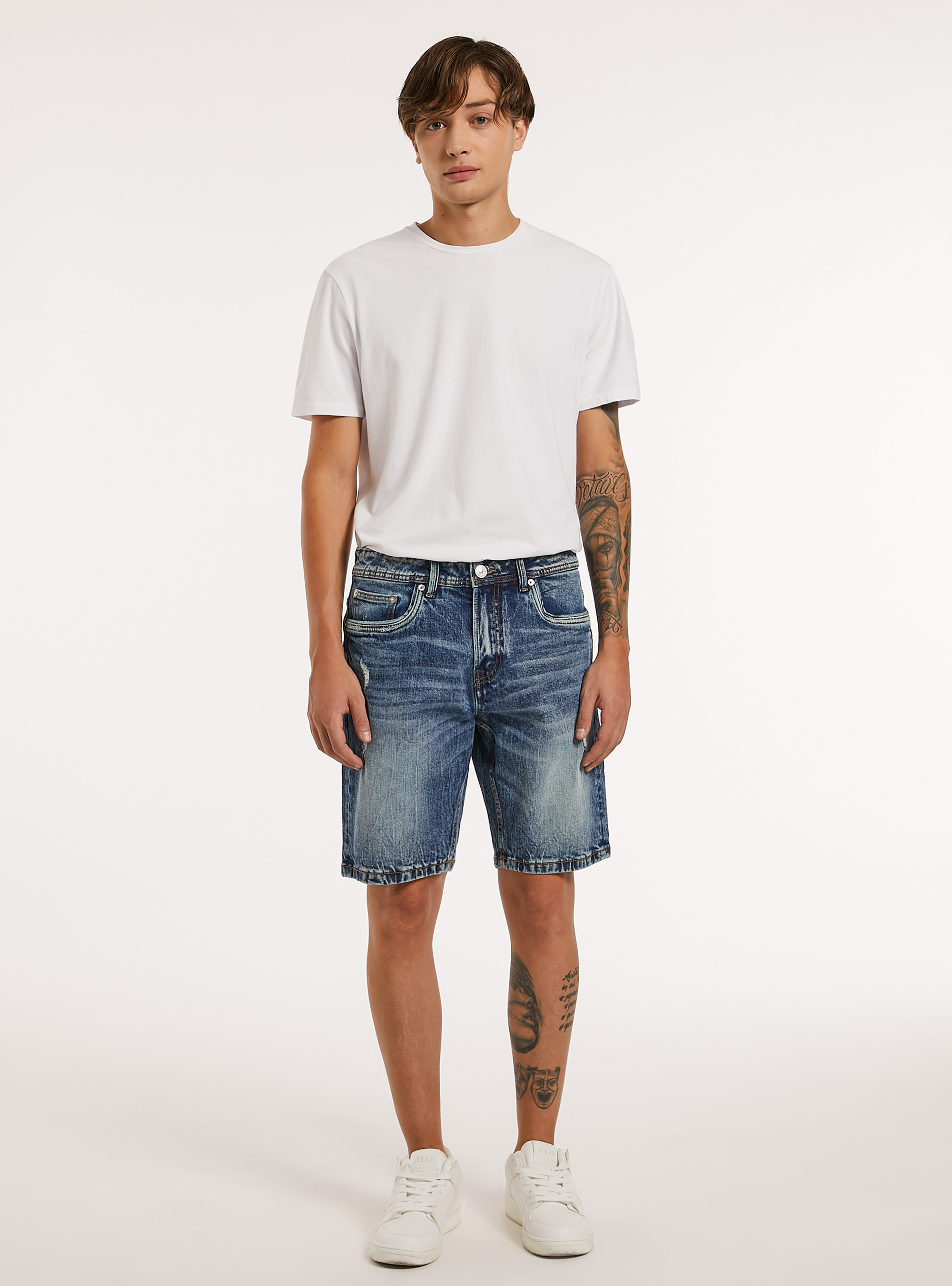Slim Fit Stretch Denim Bermudas mit Rissen, D002 MEDIUM DARK BLUE