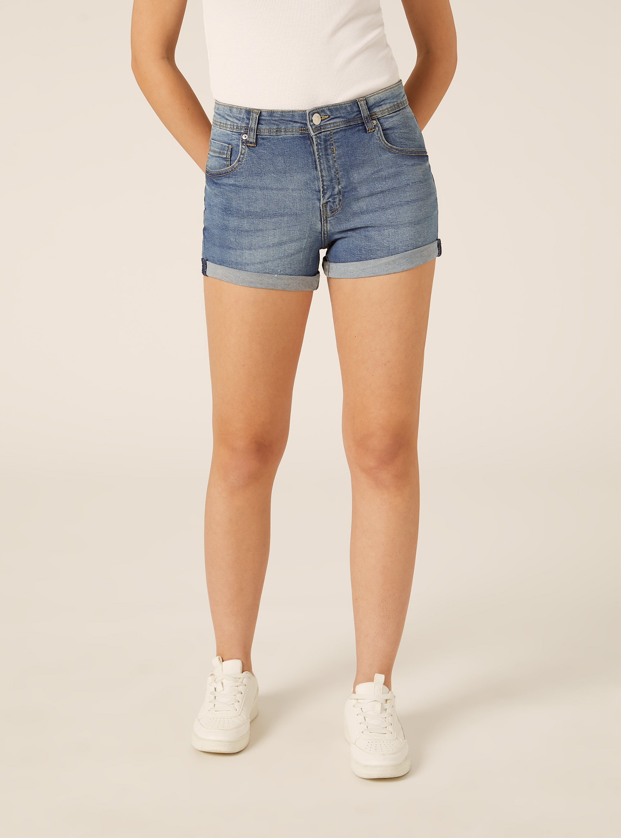 Shorts in denim con risvolto, D003 MEDIUM BLUE