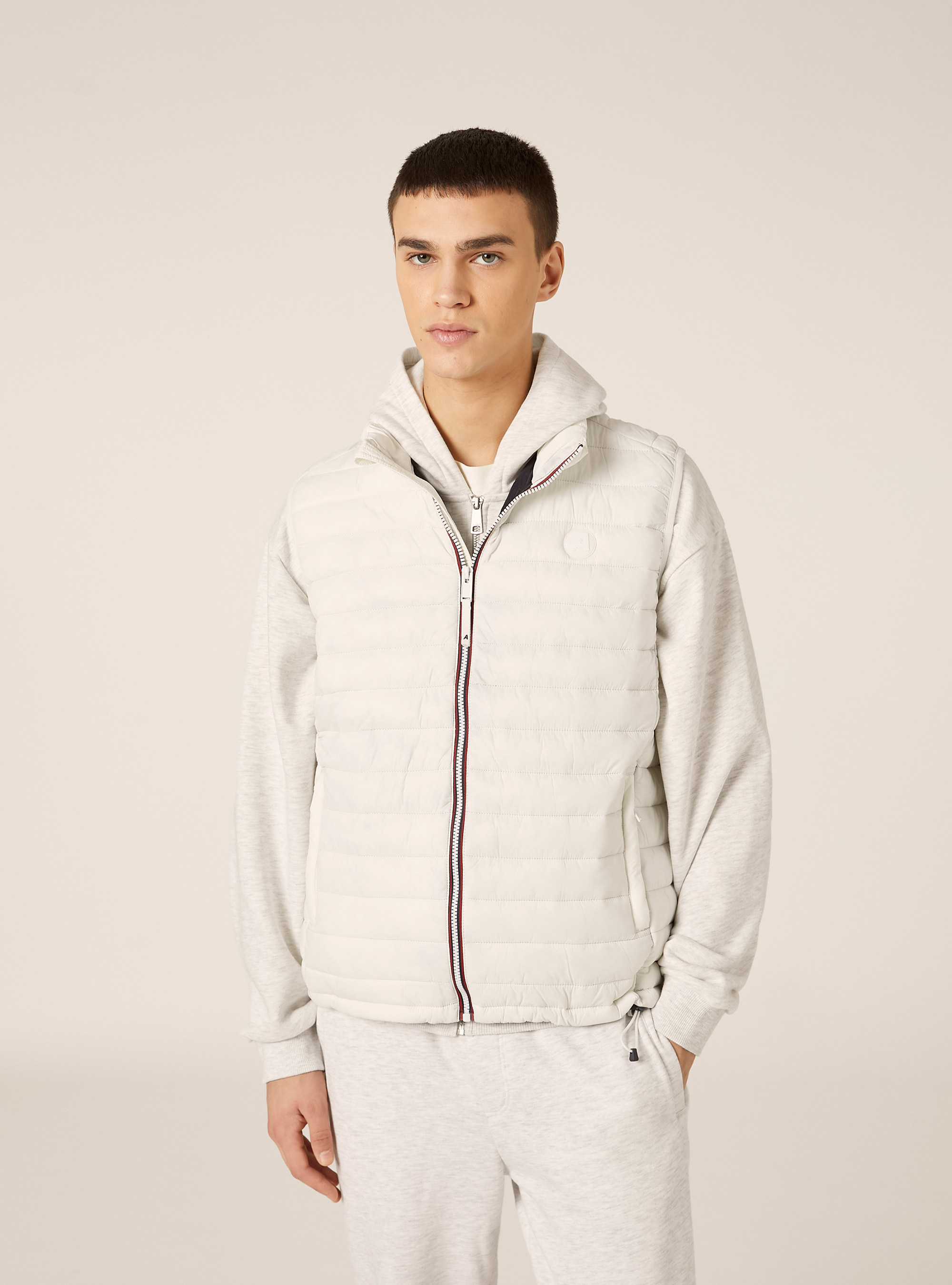 Padded sleeveless jacket with contrasting zip, WH2 WHITE