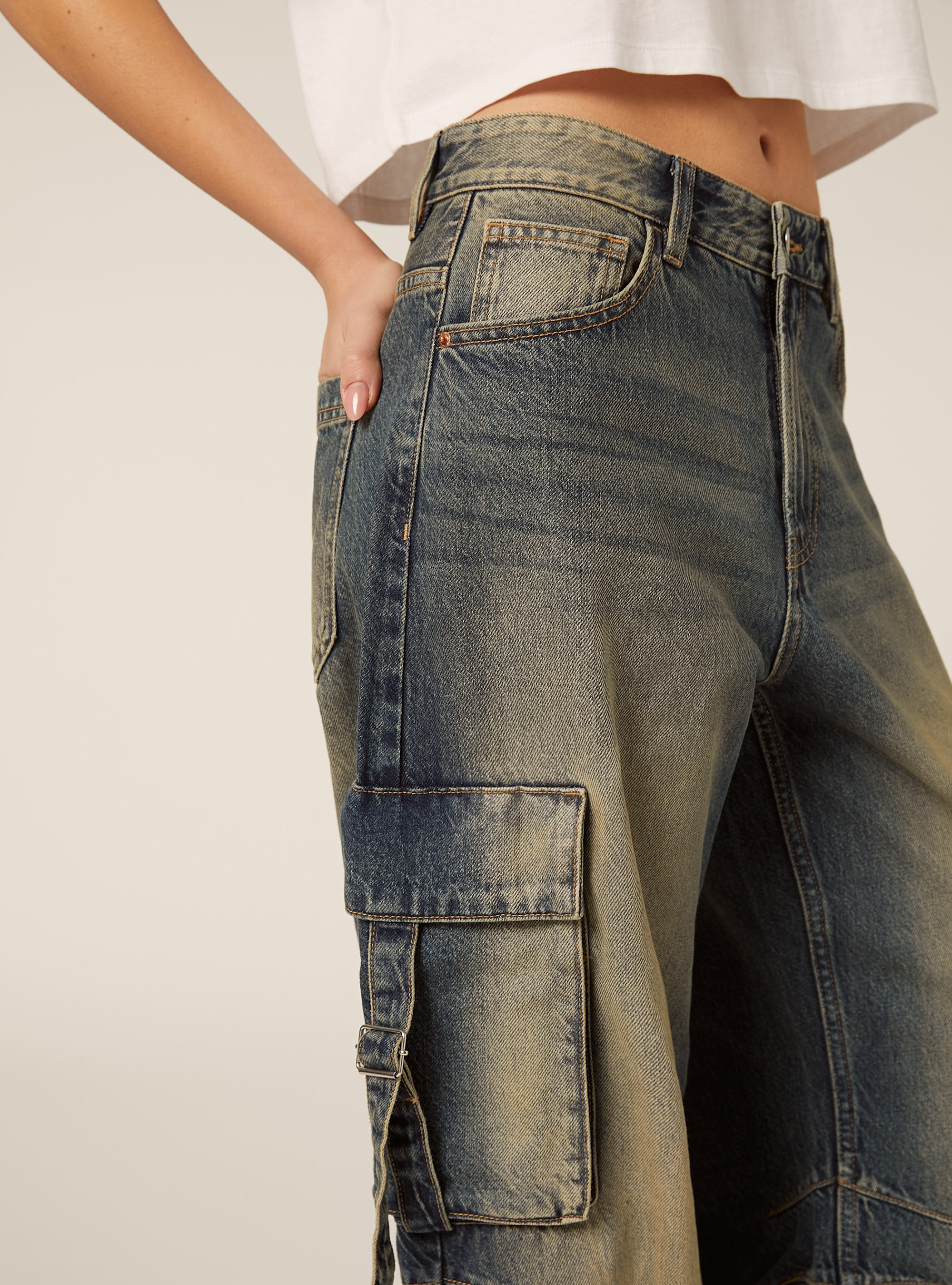 Vaqueros cargo de corte holgado con presillas, D100 BLUE DARK OVERDYE