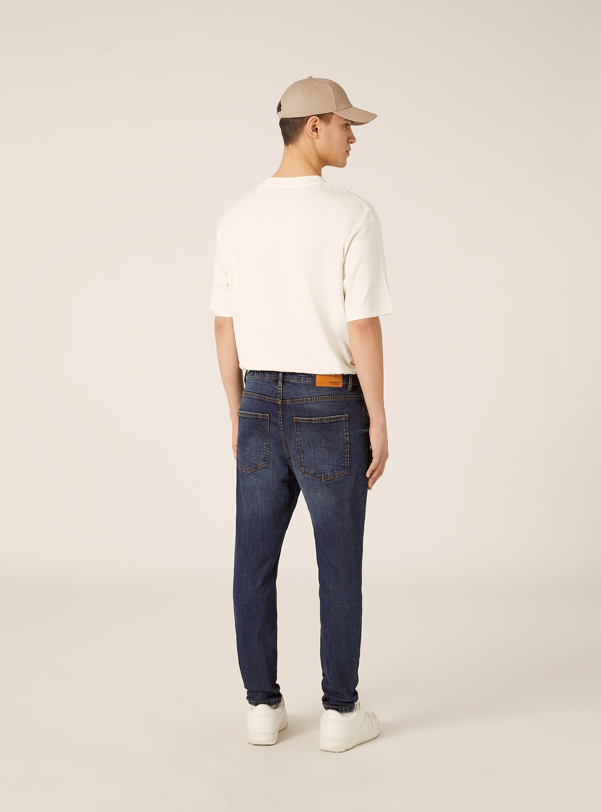 Stretch denim carrot fit jeans, D001 DEEP BLUE