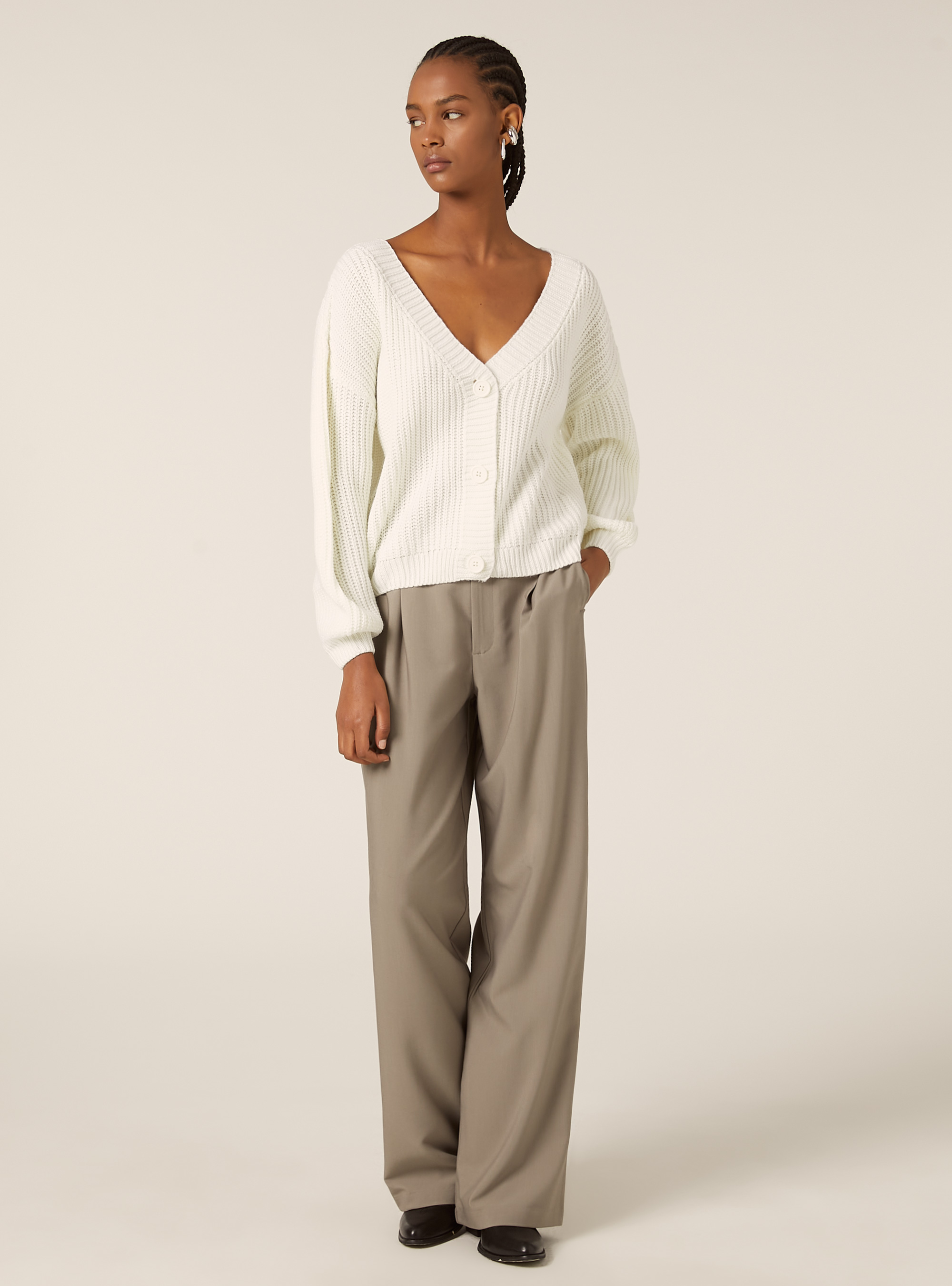 Cardigan en maille &agrave; encolure en V, WH1 OFF WHITE