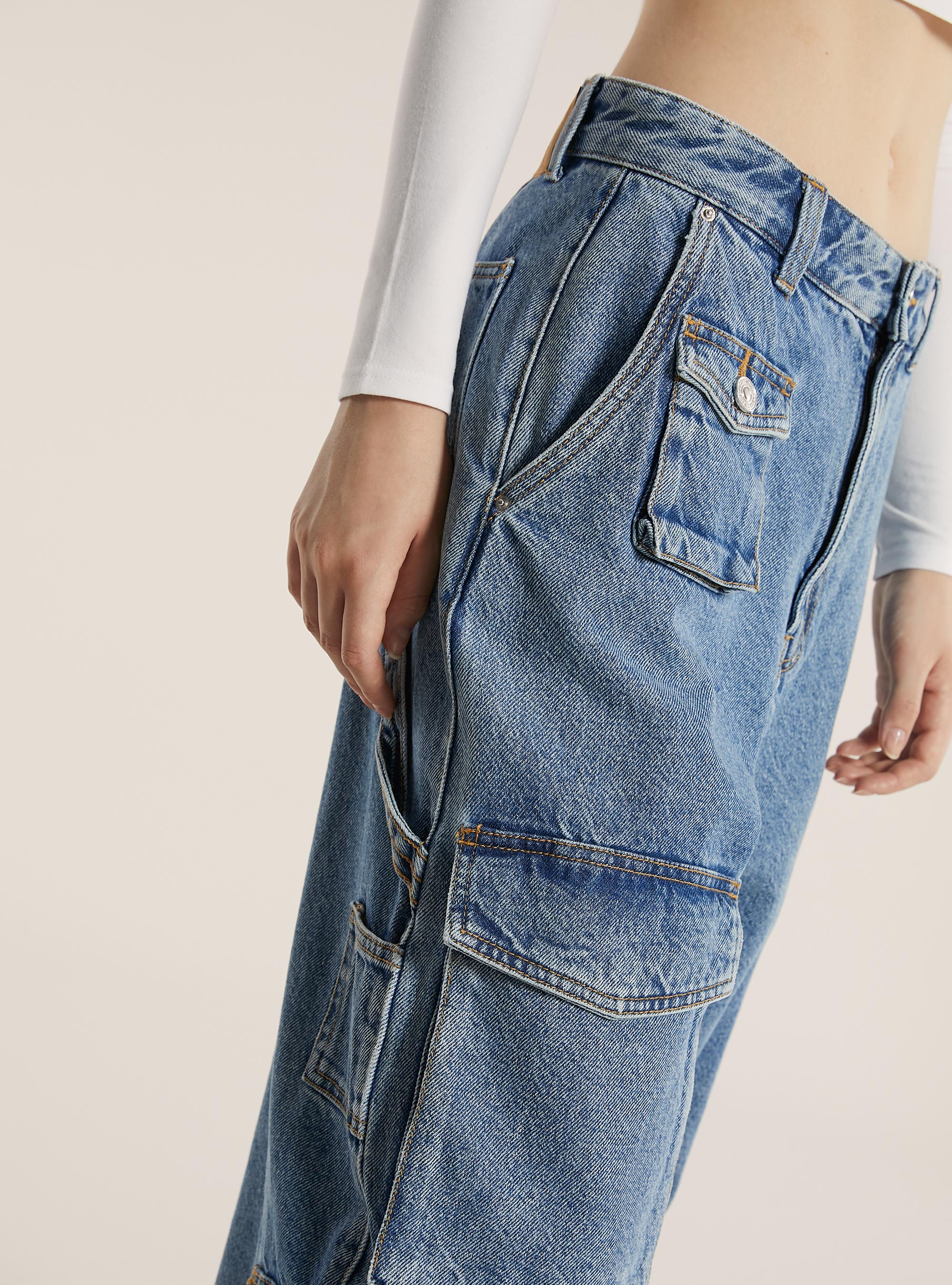 Jeans multi-cargos &agrave; coupe confortable, D006 AZURE