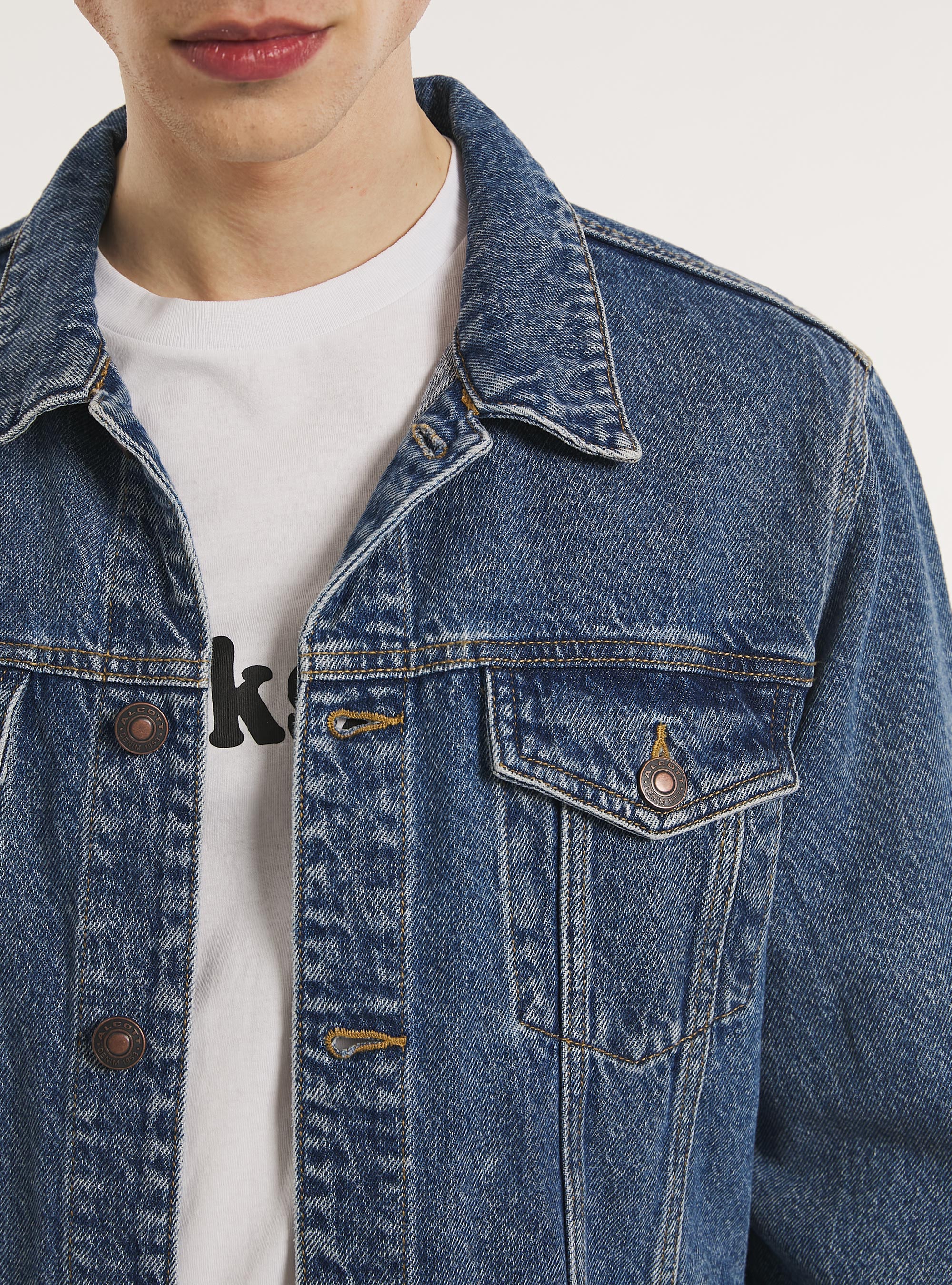 Veste en denim &agrave; coupe r&eacute;guli&egrave;re, D003 MEDIUM BLUE