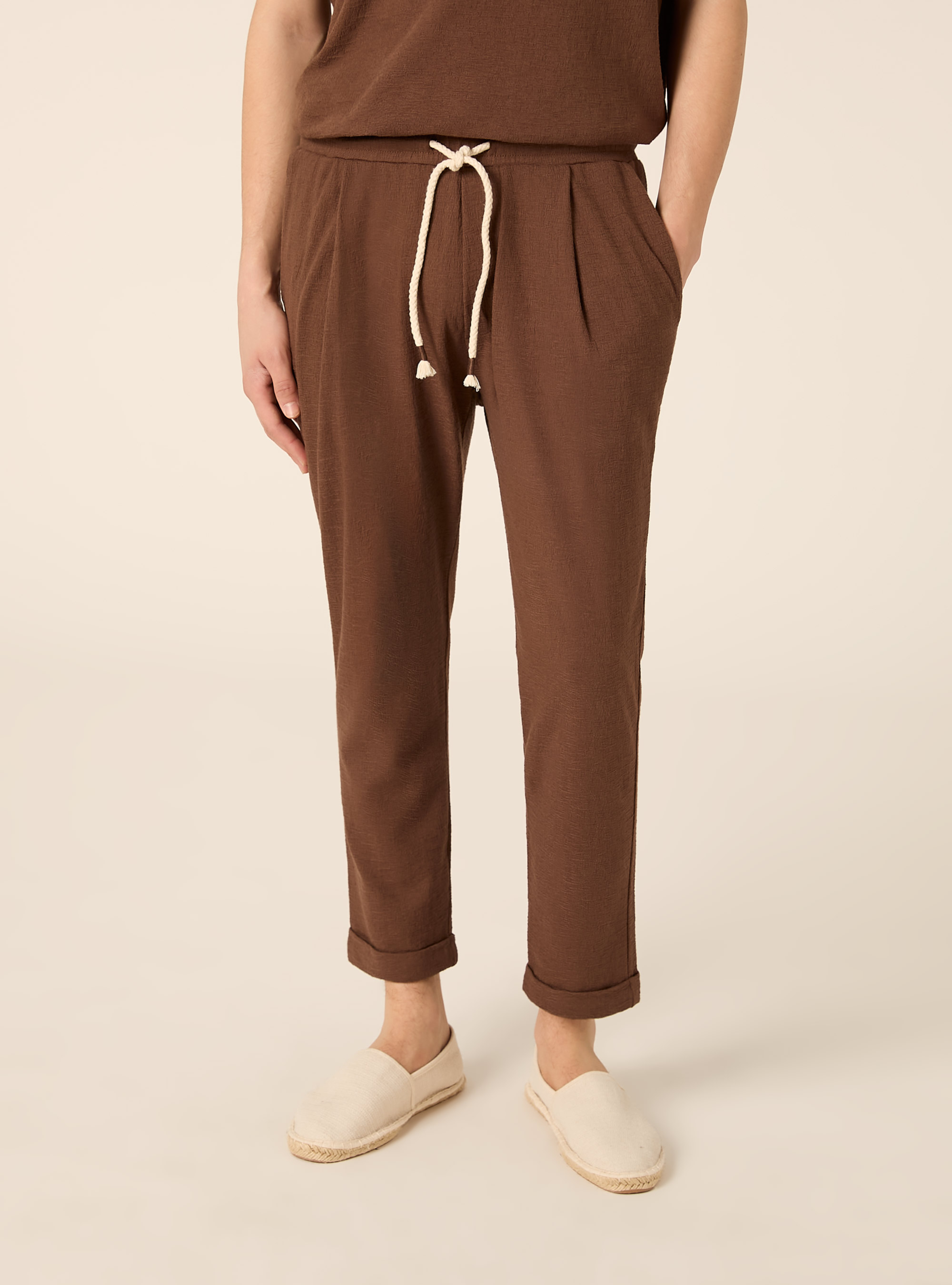 Textured jogger trousers, BR1 BROWN DARK