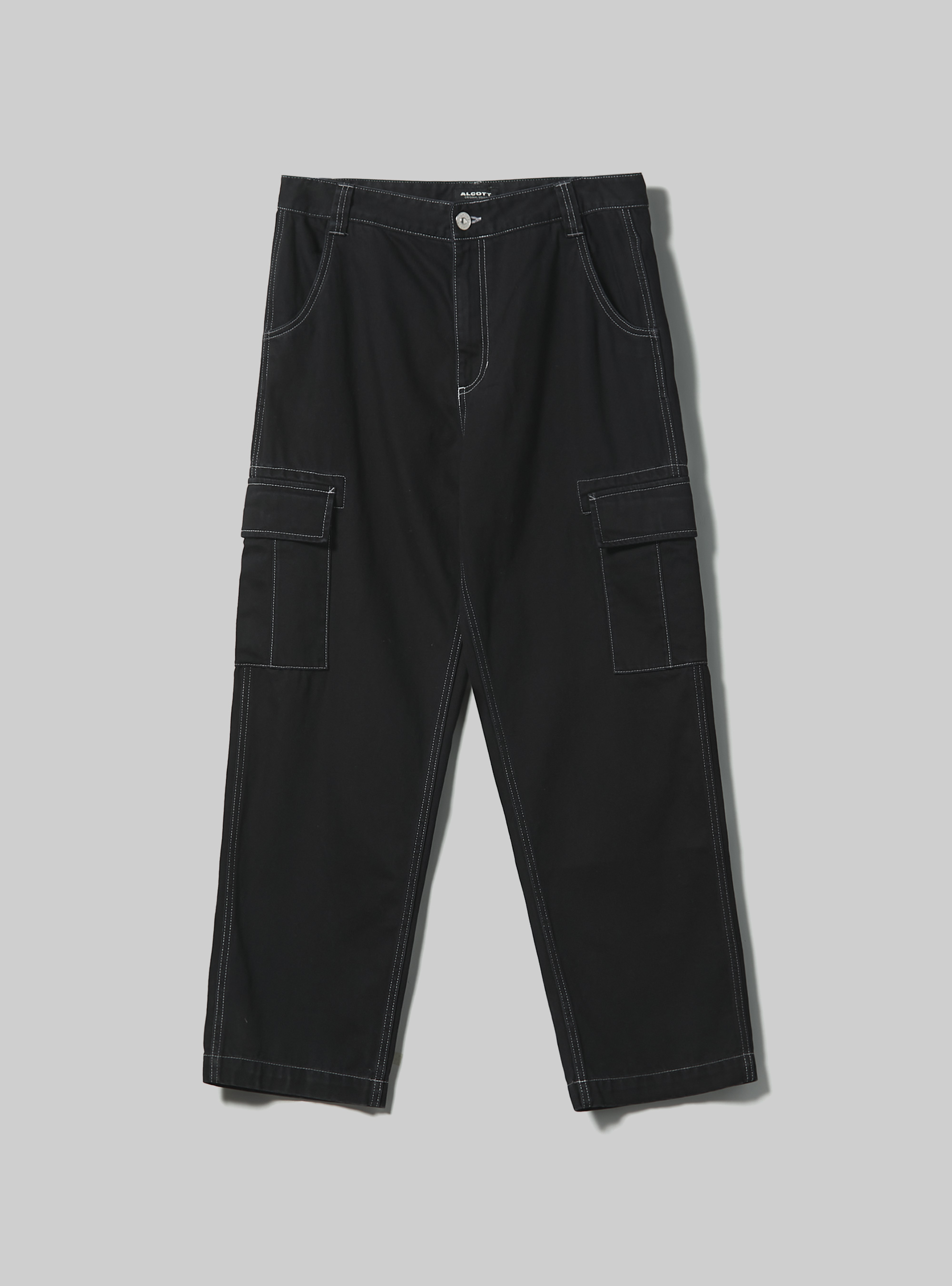 Pantalon cargo avec coutures contrast&eacute;es, BK1 BLACK