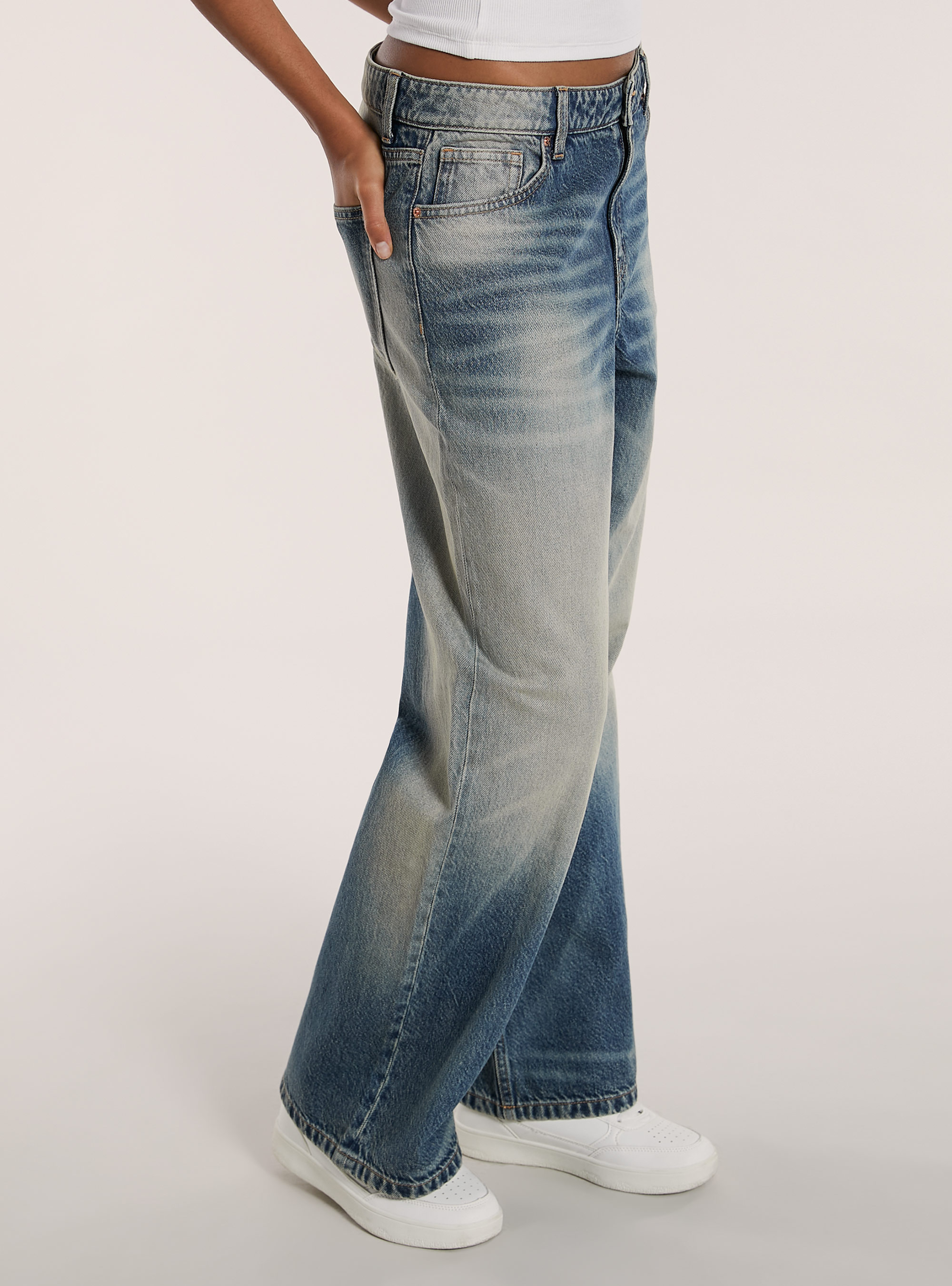 Jean de coupe ample, D004 MEDIUM LIGHT BLUE