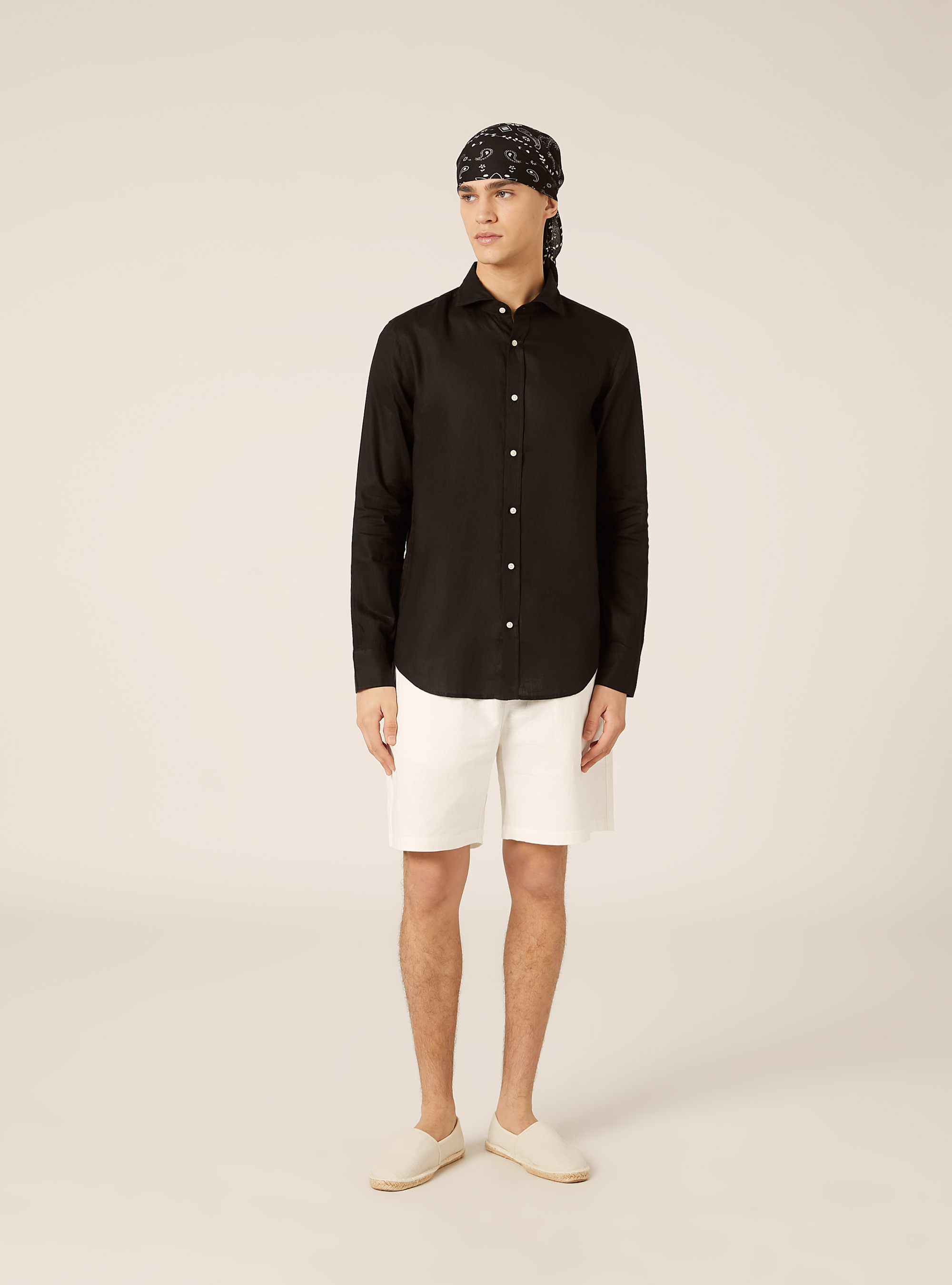 Camicia in puro lino a maniche lunghe, NERO