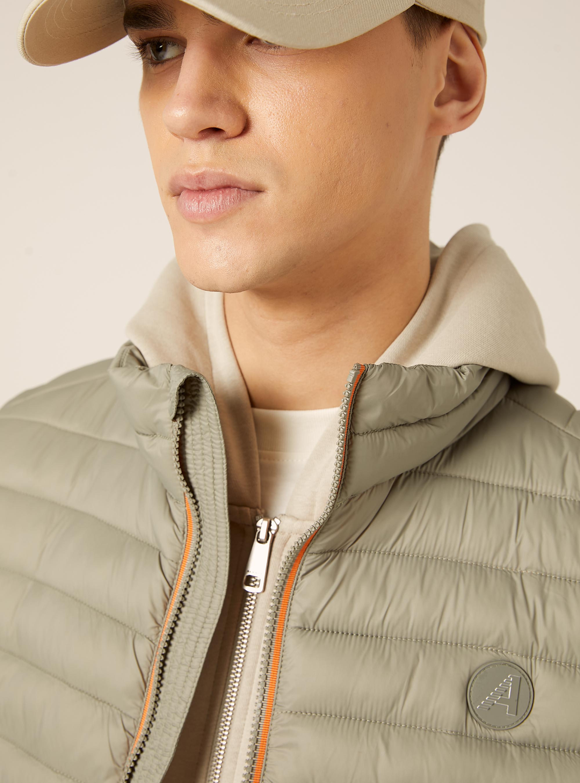 Padded sleeveless jacket with contrasting zip, SG3 SAGE LIGHT
