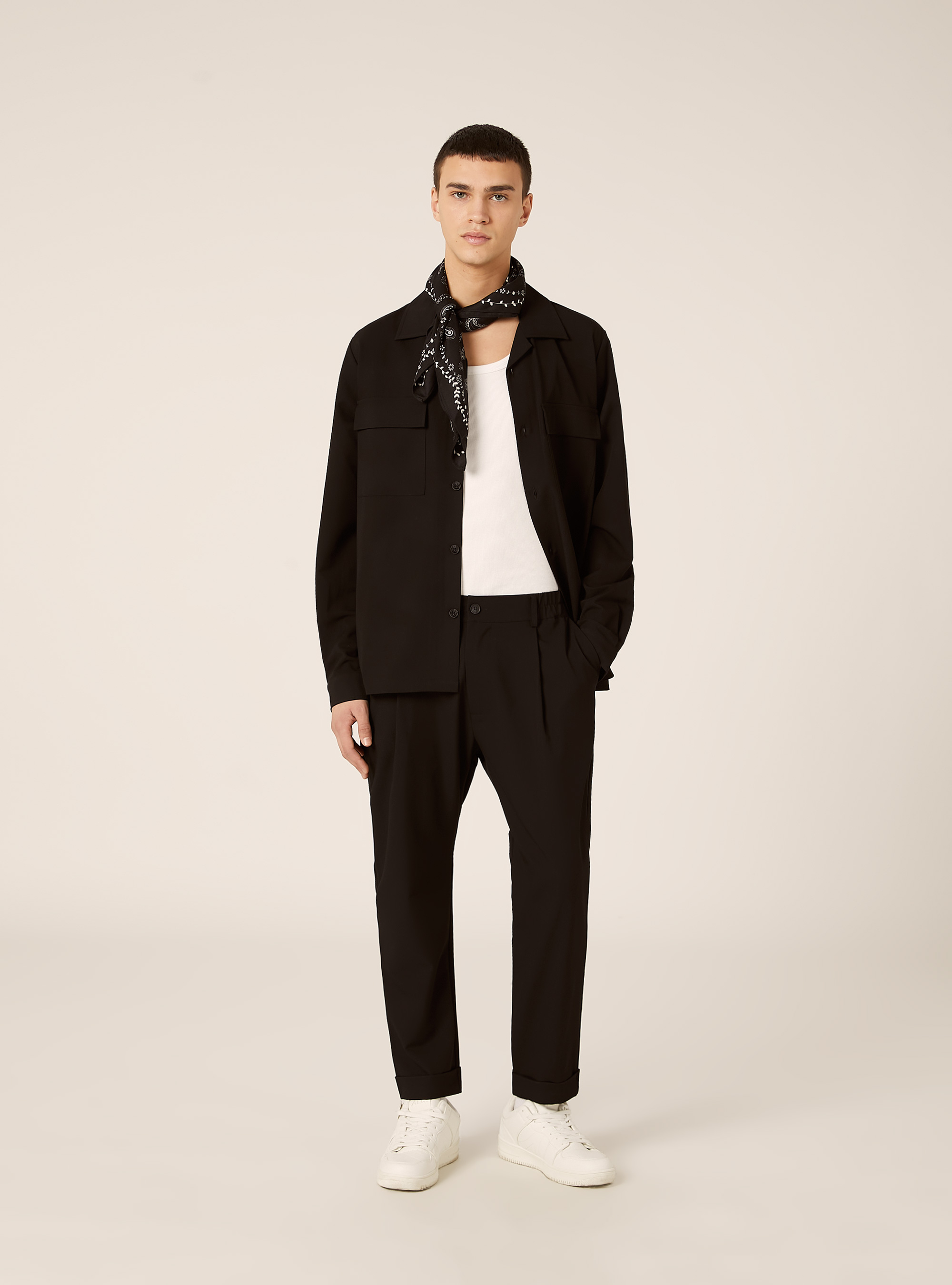 Carrot fit pants with pleats
, BK1 BLACK