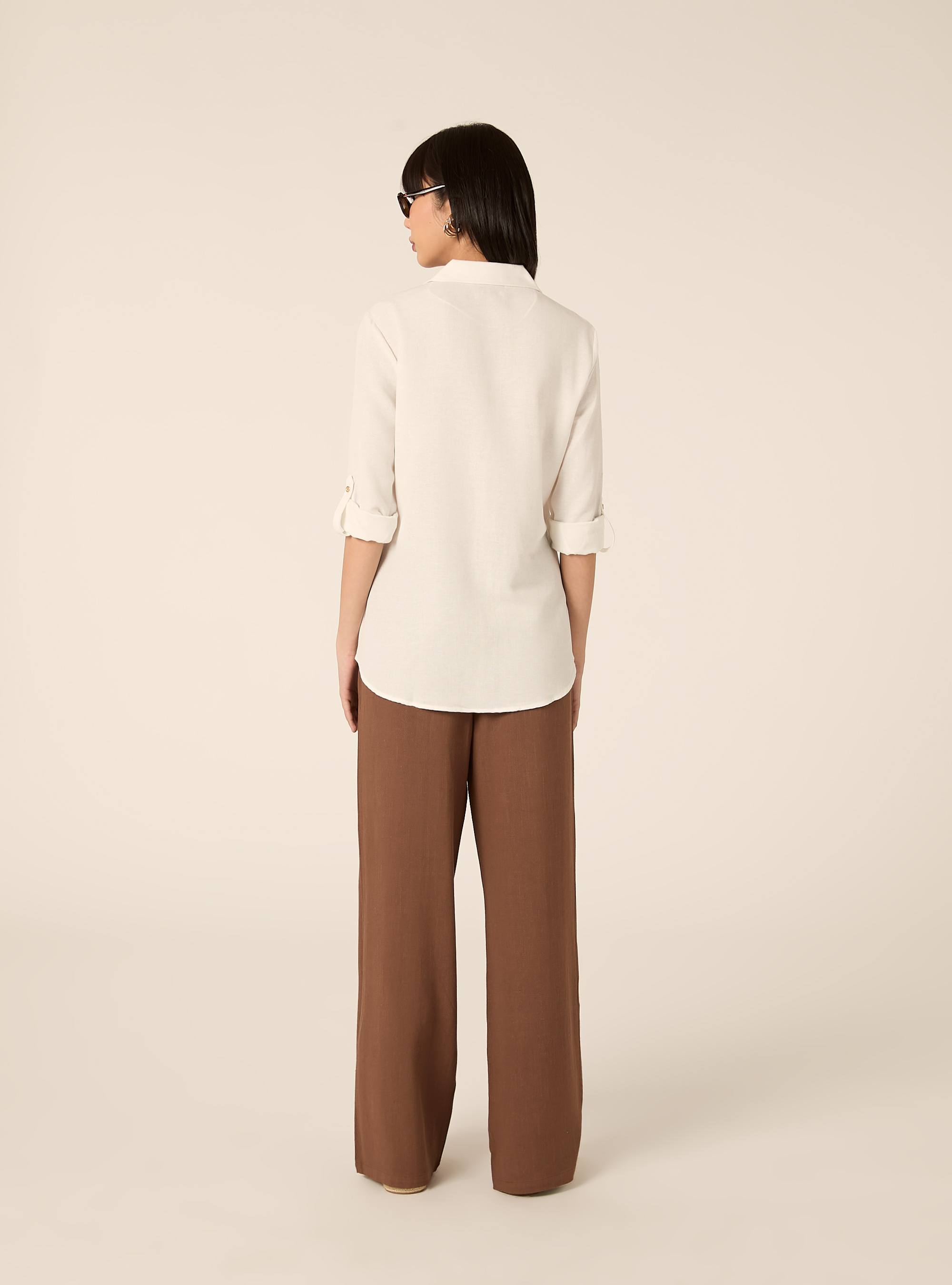 Camisa de mezcla de lino con cuello en V, WH2 WHITE