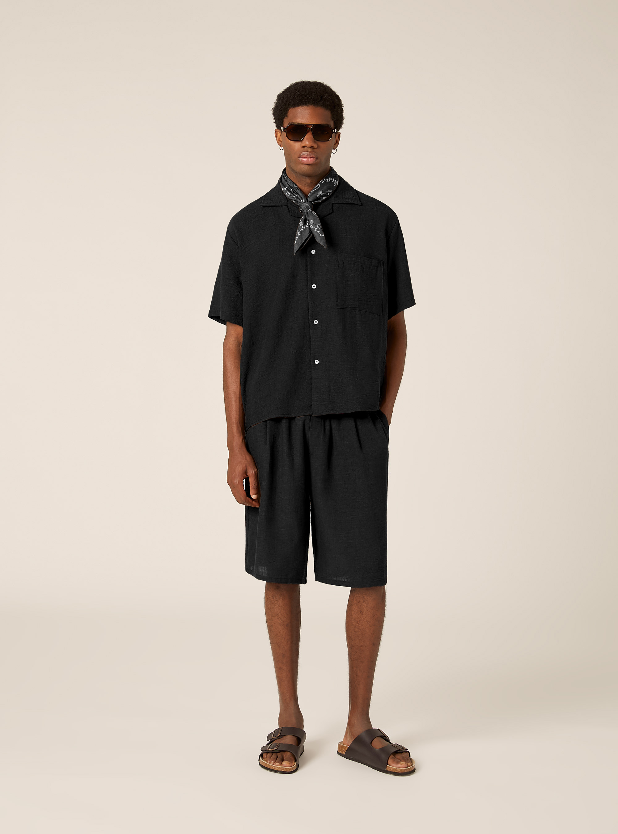 Slub Fabric Bermuda Shorts, BK1 BLACK